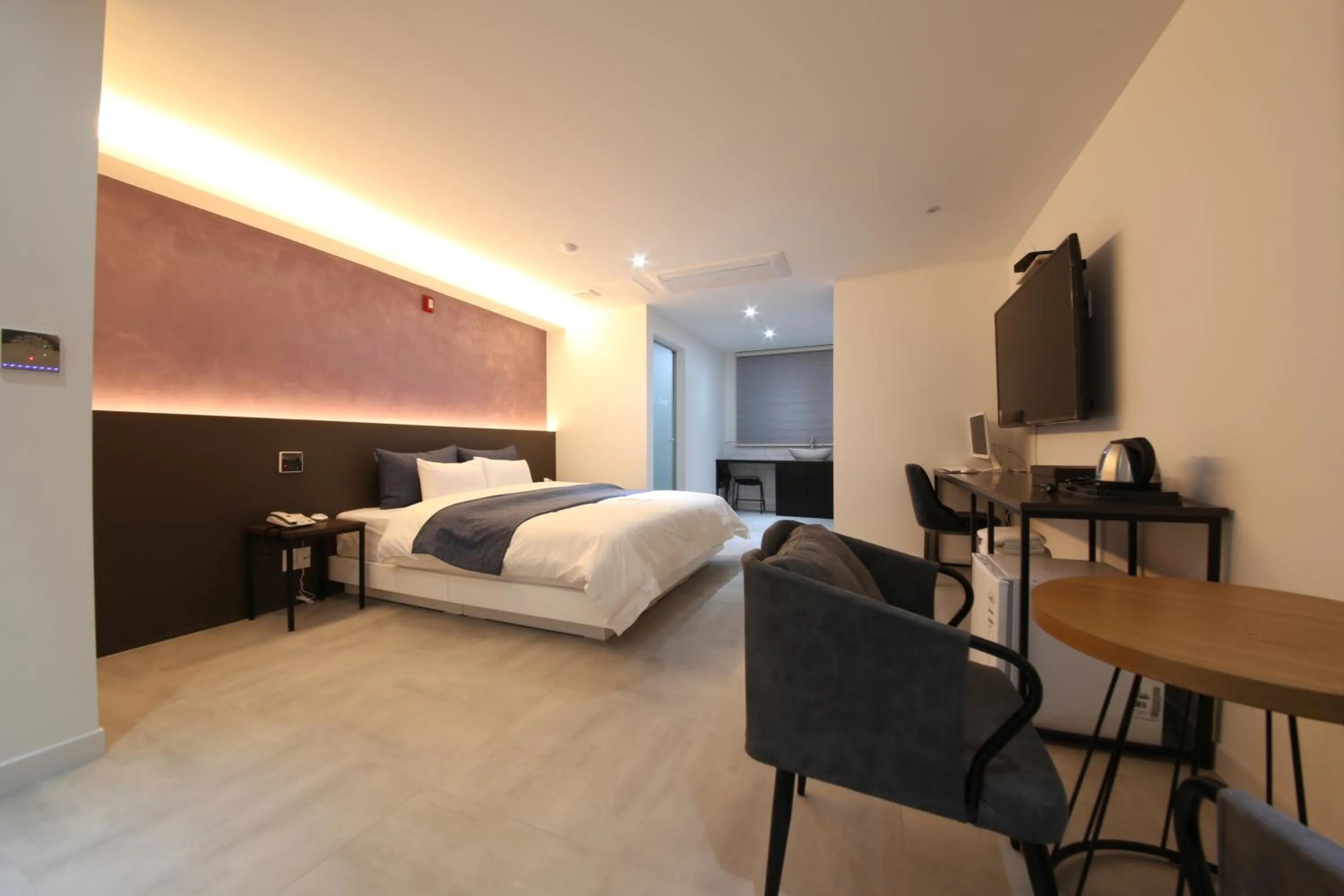 Bed in 2Night Business Hotel