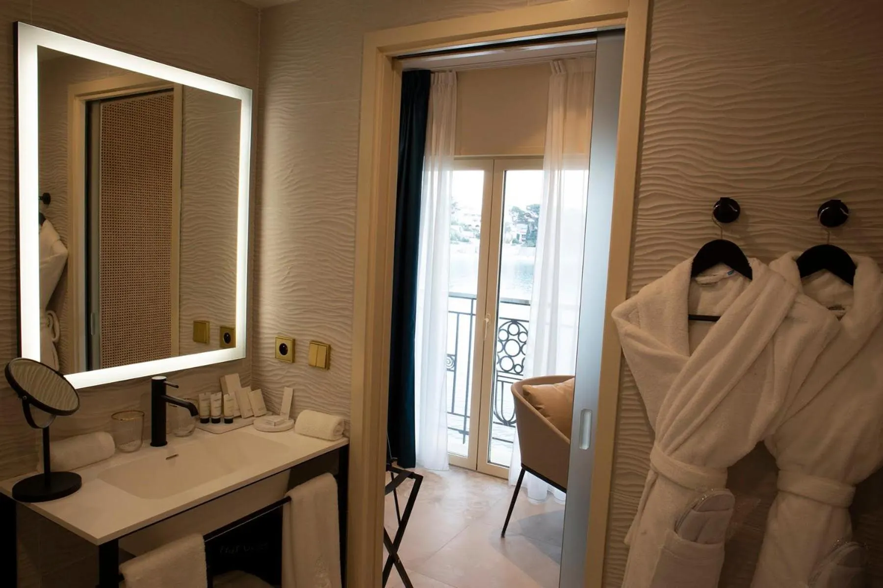 Bathroom in Splendid Hôtel & Spa