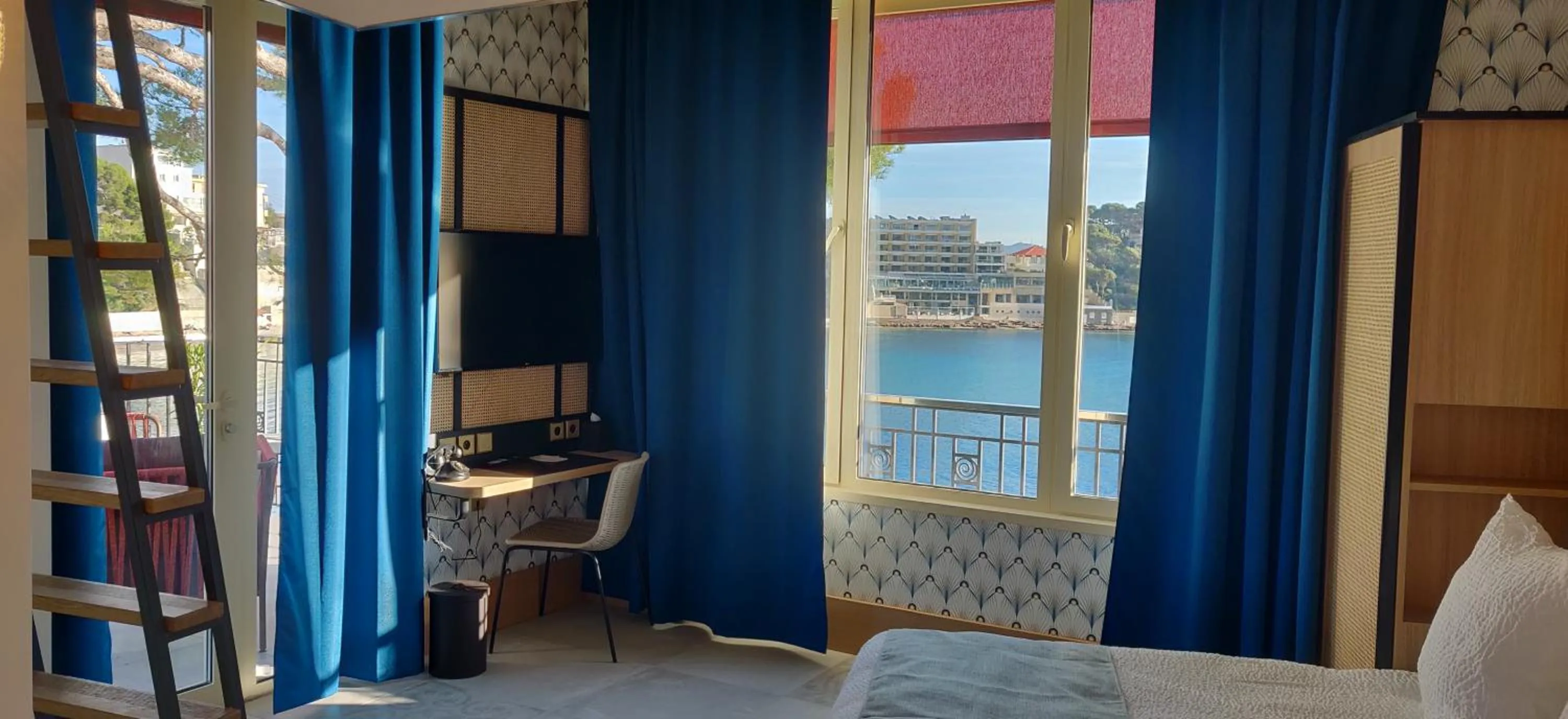 Bedroom, Bed in Splendid Hôtel & Spa