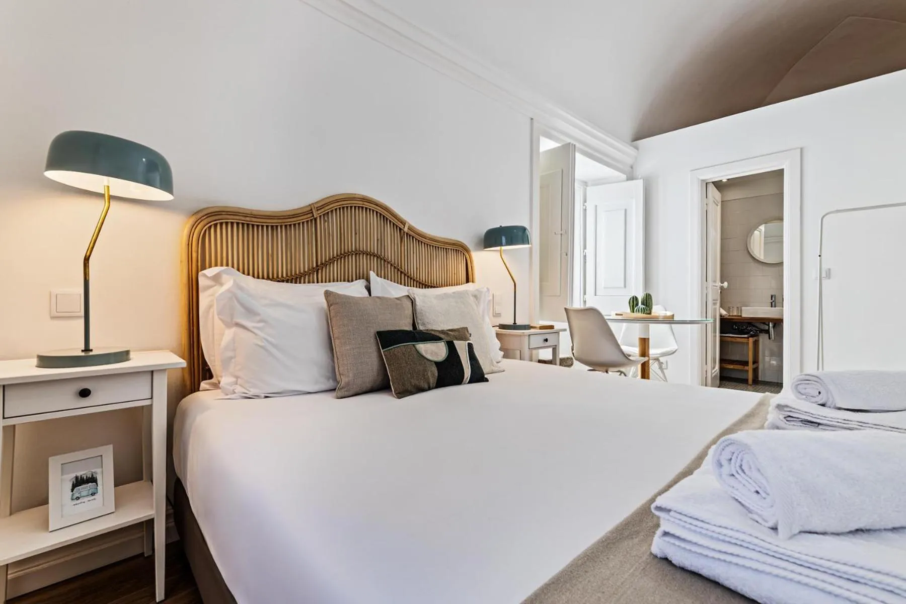 Bedroom, Bed in Lavradores Boutique Guesthouse