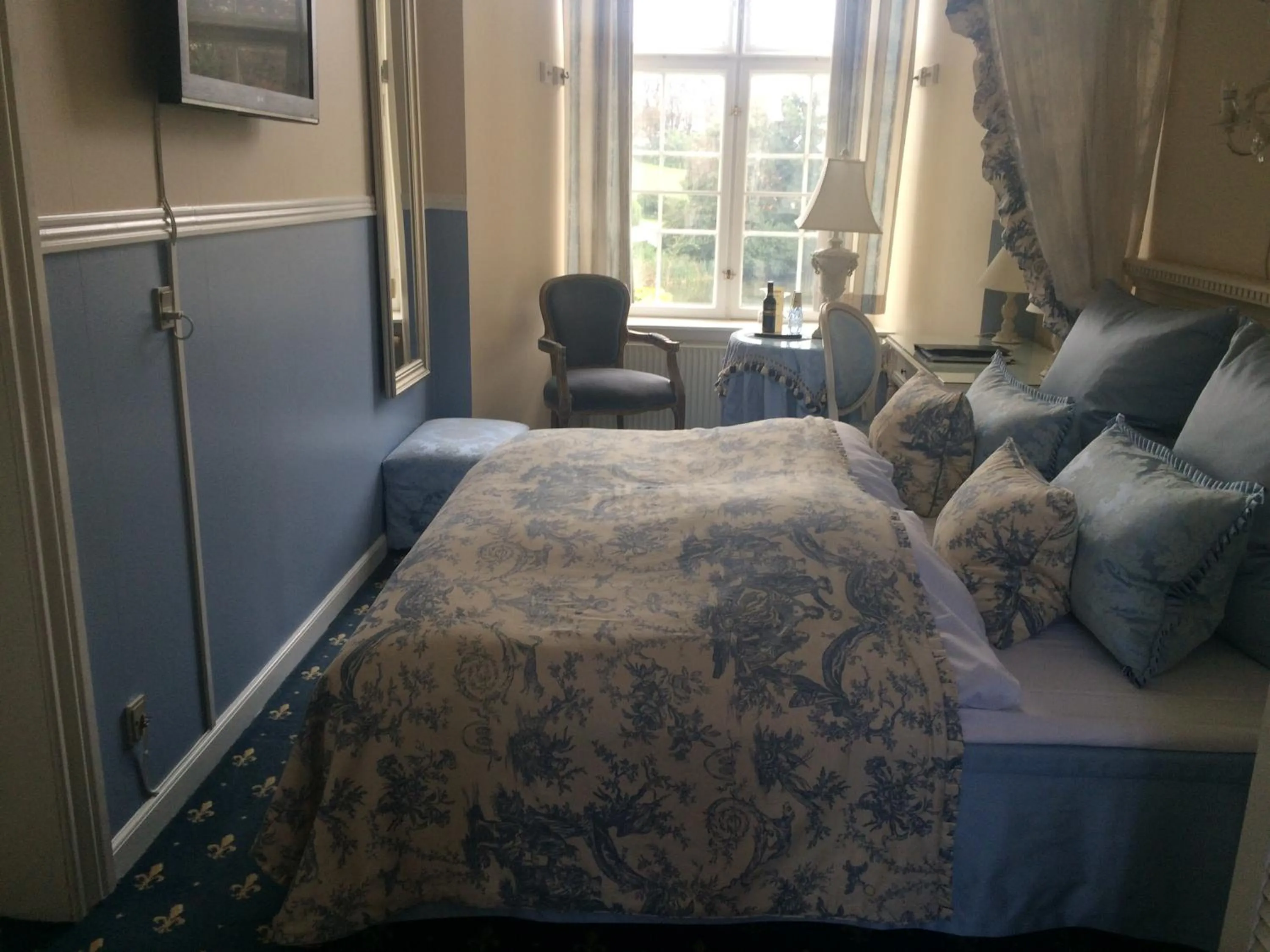 Bed in Hvedholm Slotshotel