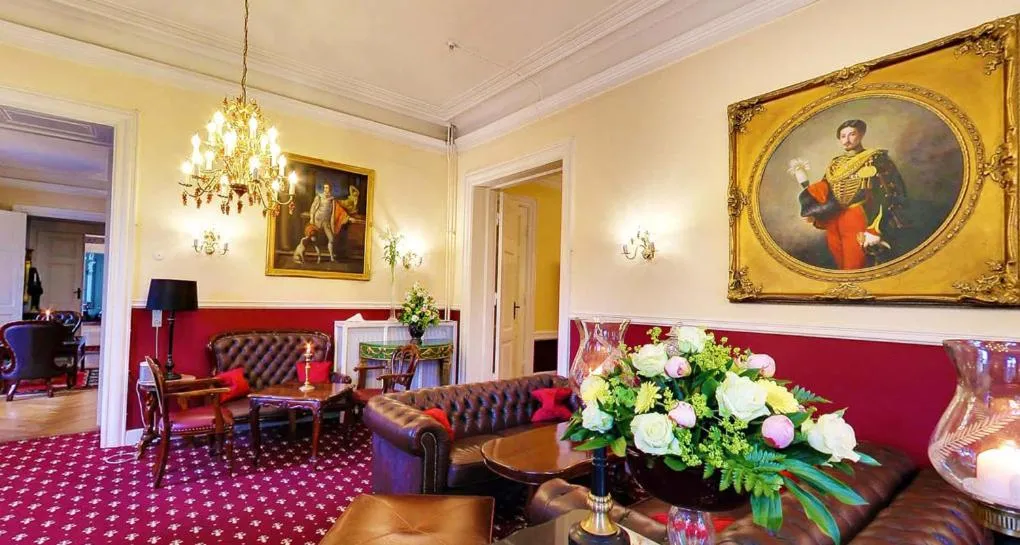 Seating area in Hvedholm Slotshotel