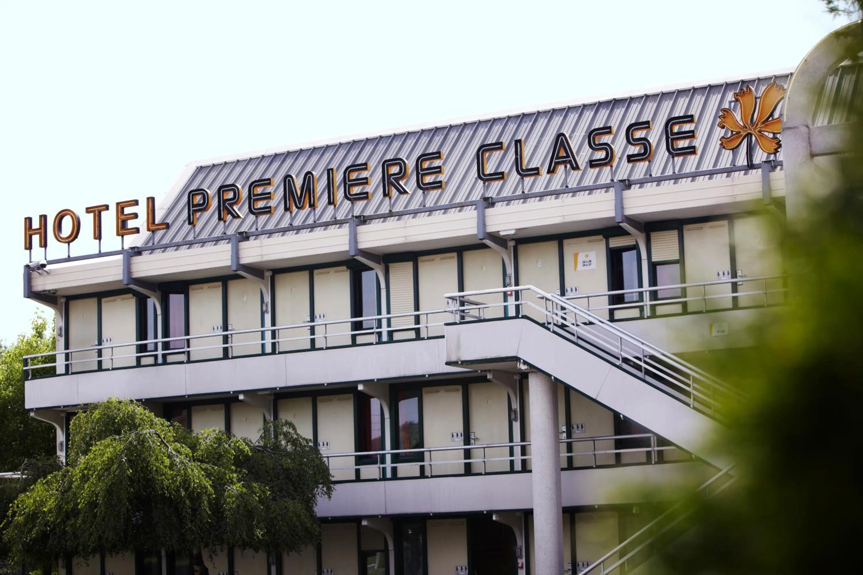 Facade/entrance in Premiere Classe Vierzon