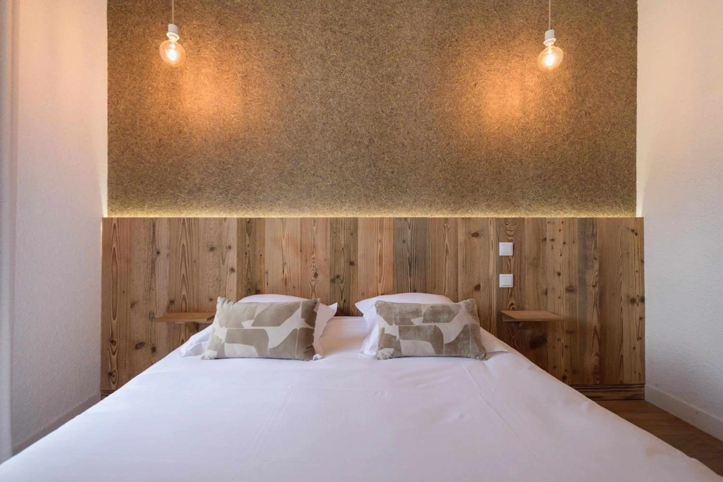 Bed in Hôtel Maison Doron