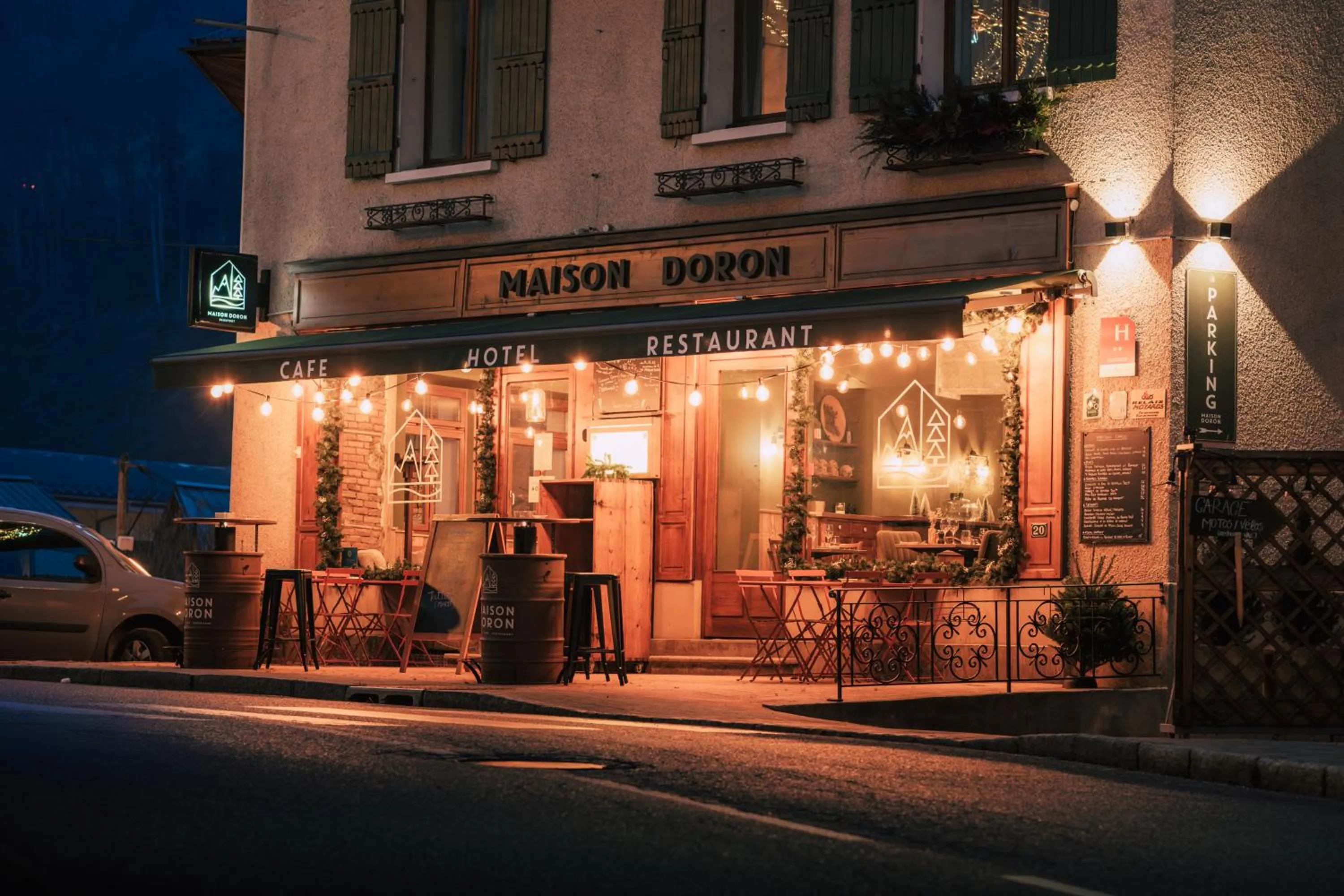 Property building in Hôtel Maison Doron