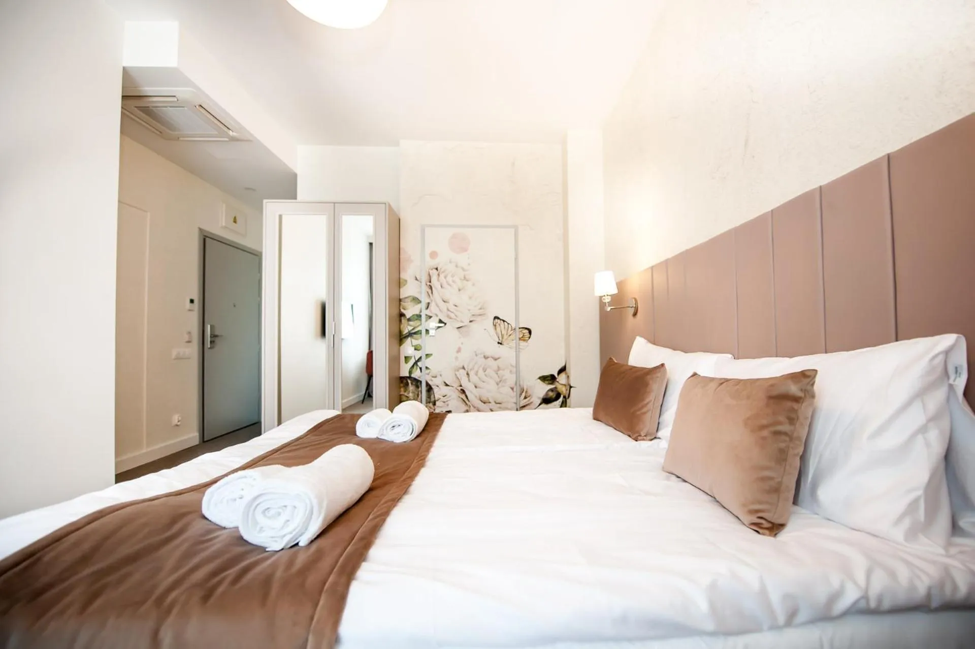 Photo of the whole room, Bed in Hotel Gdynia Boutique