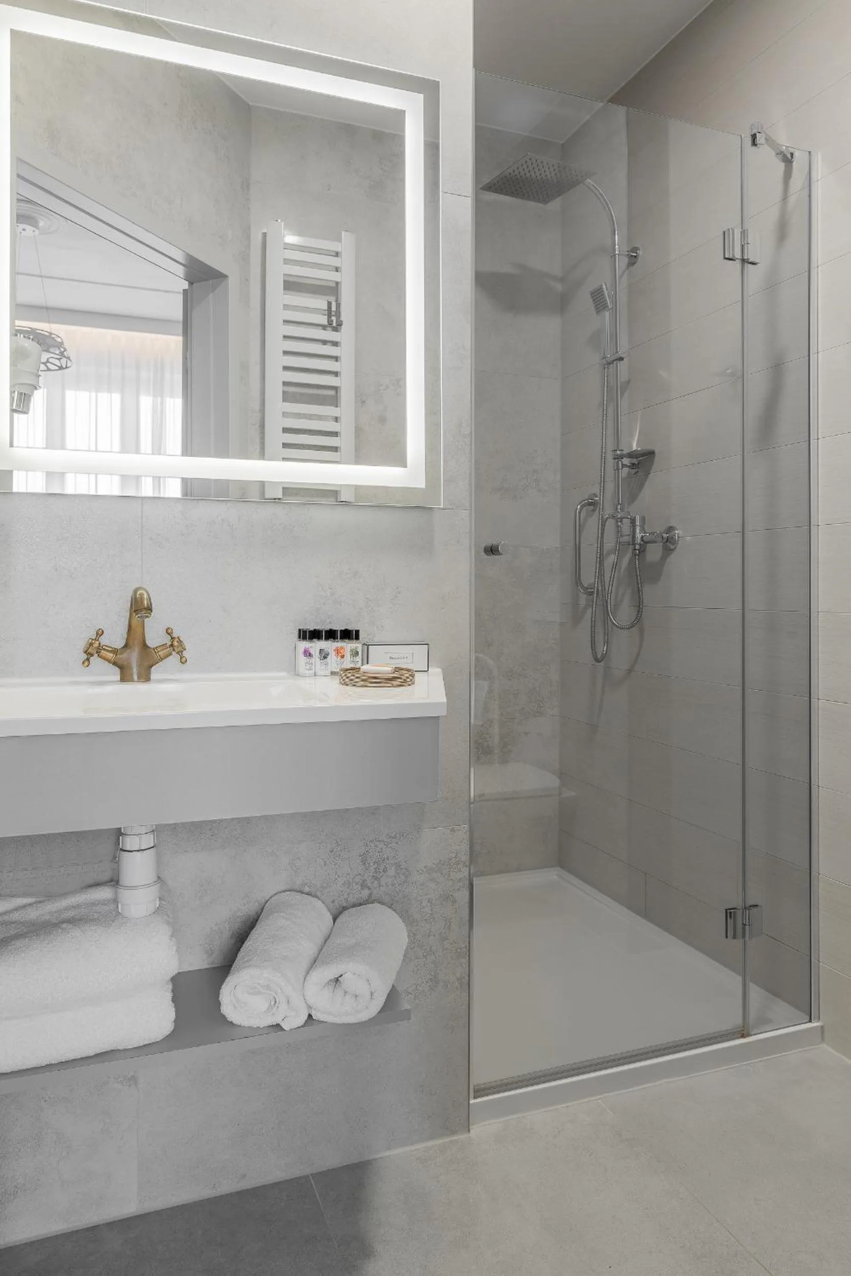 Shower in Hotel Gdynia Boutique