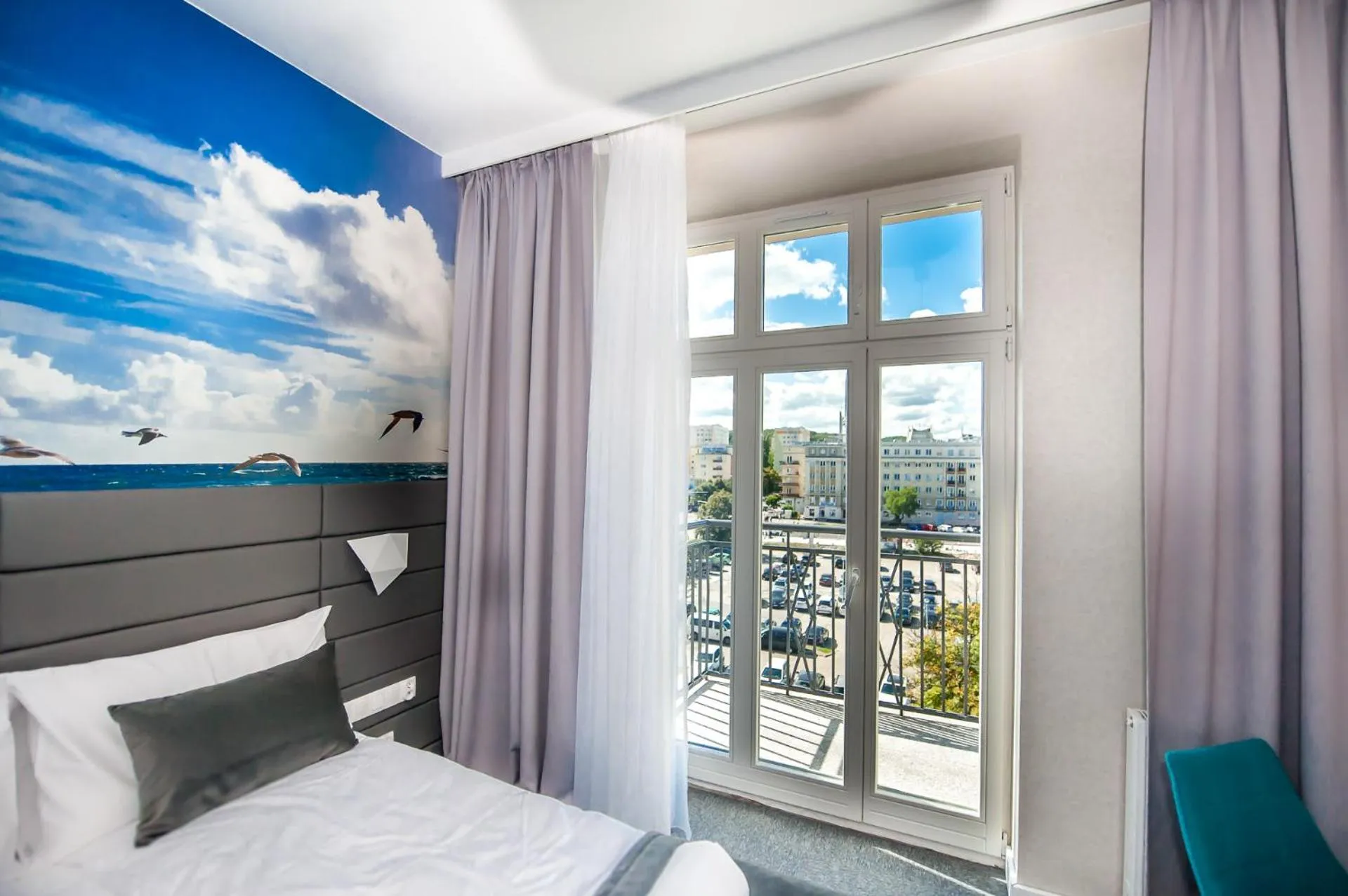 Coffee/tea facilities, Bed in Hotel Gdynia Boutique