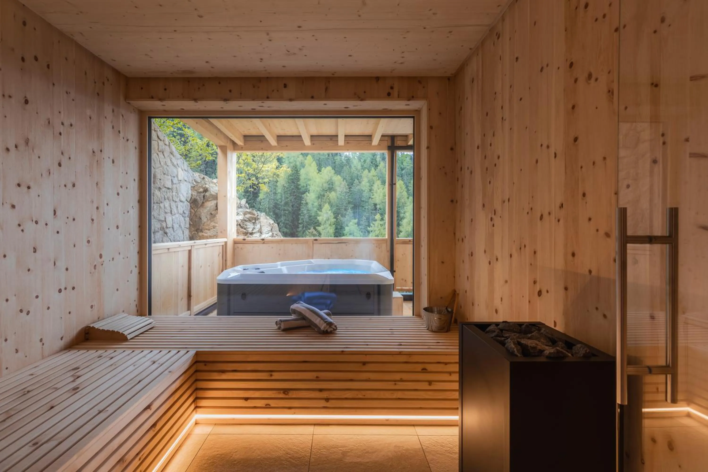 Restaurant/places to eat, Bed in Mountain Village Hasenegg