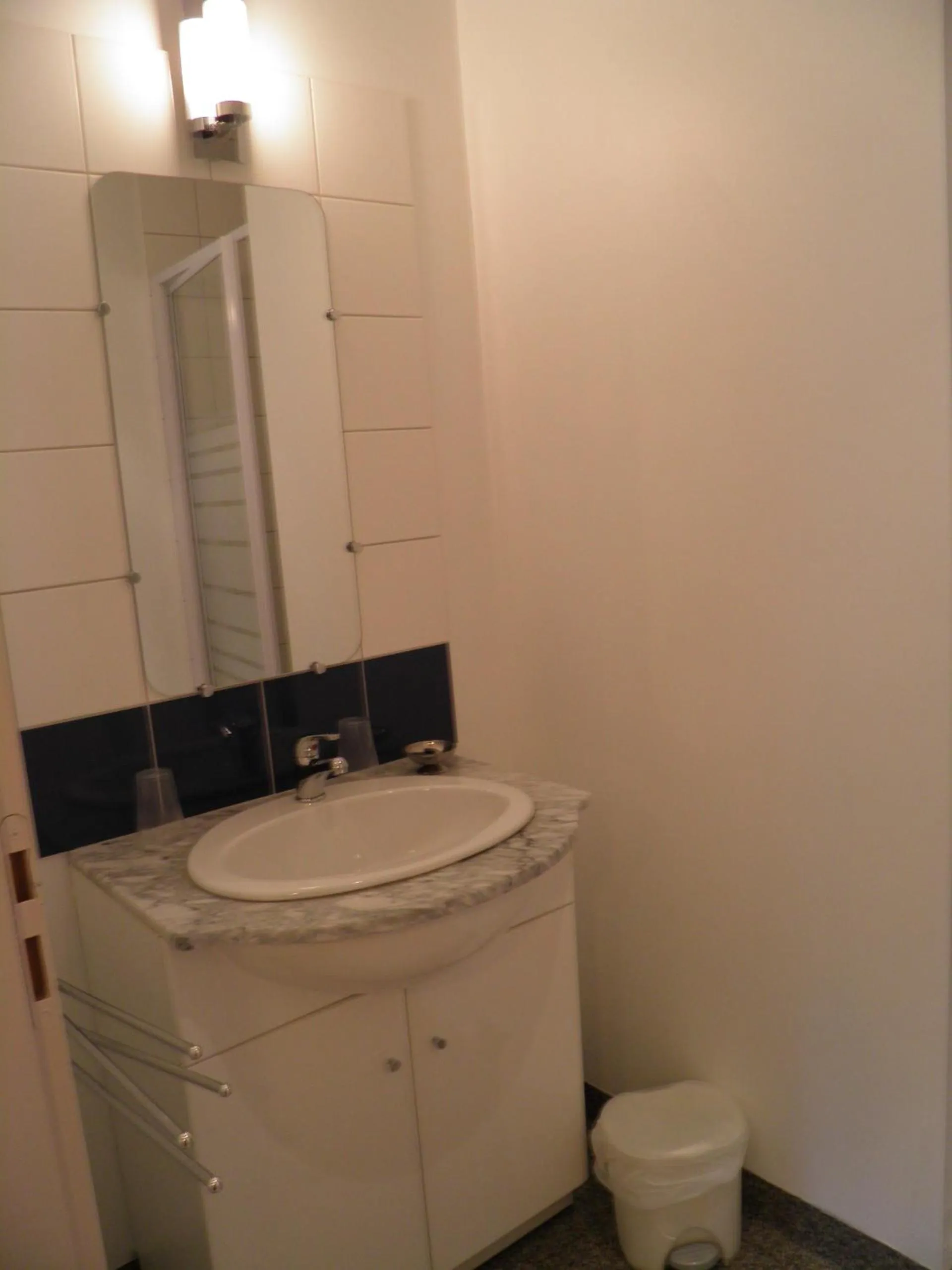 Bedroom in Auberge des Pyrénées