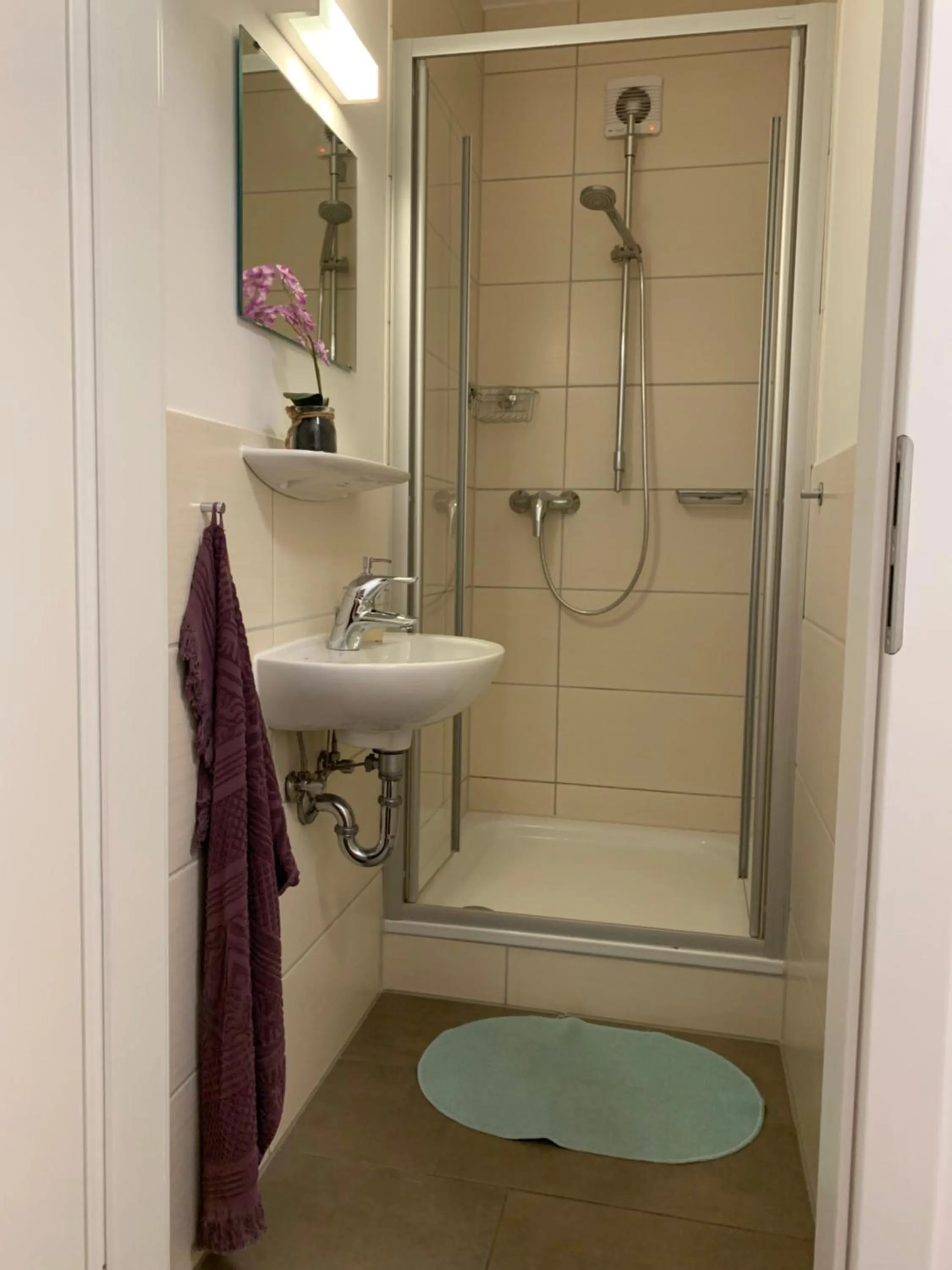 Shower in Hostel am Ostentor