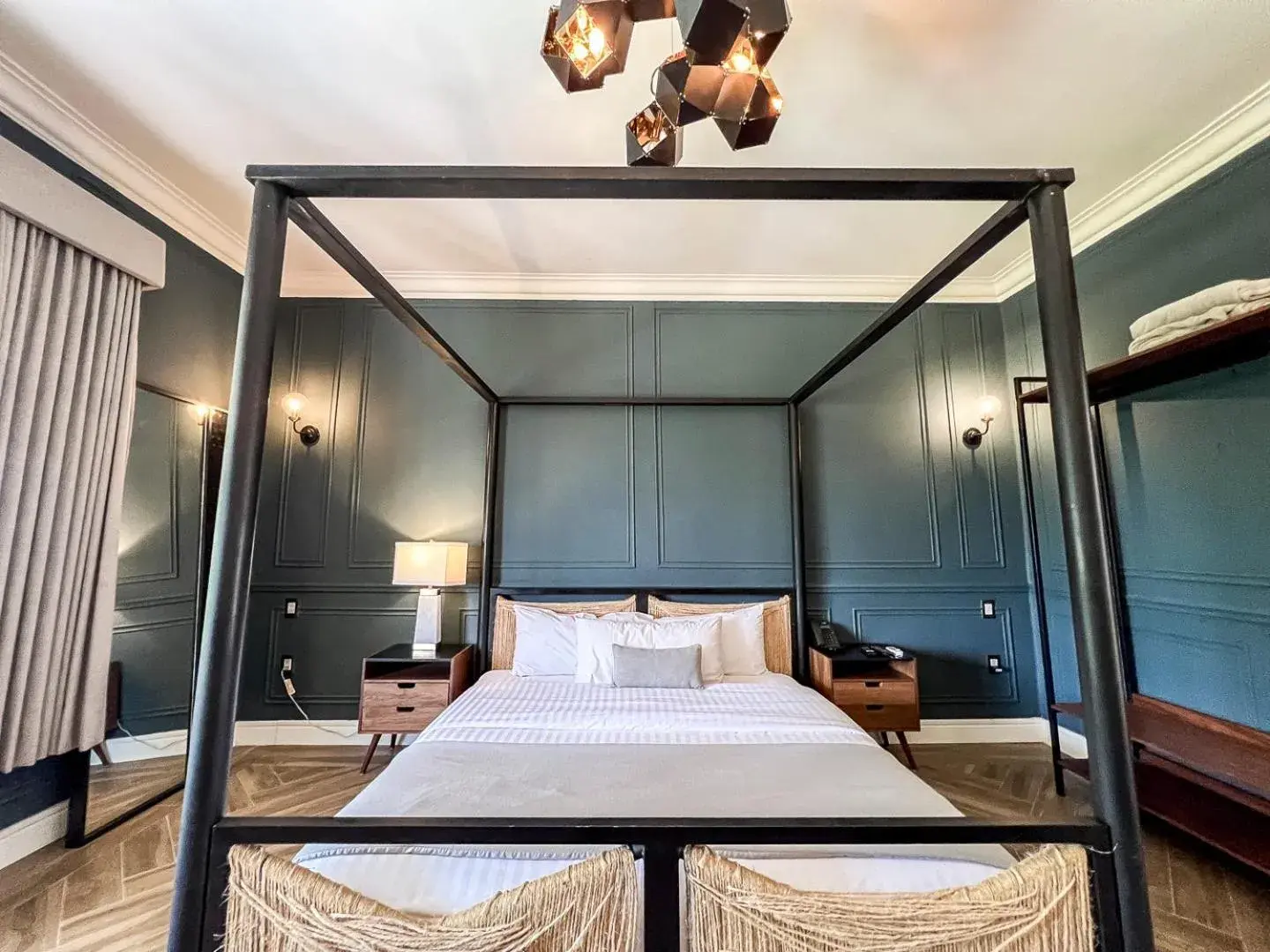 Deluxe Queen Room in Mansión E. Borbón Deluxe Queen Room in Mansión E. Borbón