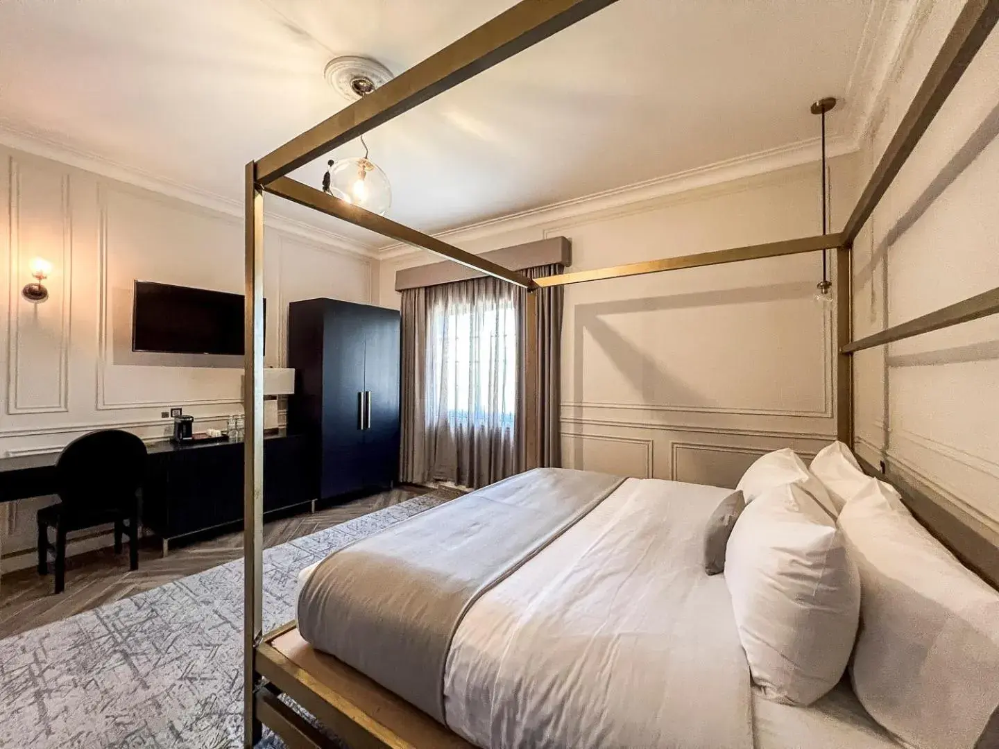 Deluxe King Room in Mansión E. Borbón Deluxe King Room in Mansión E. Borbón