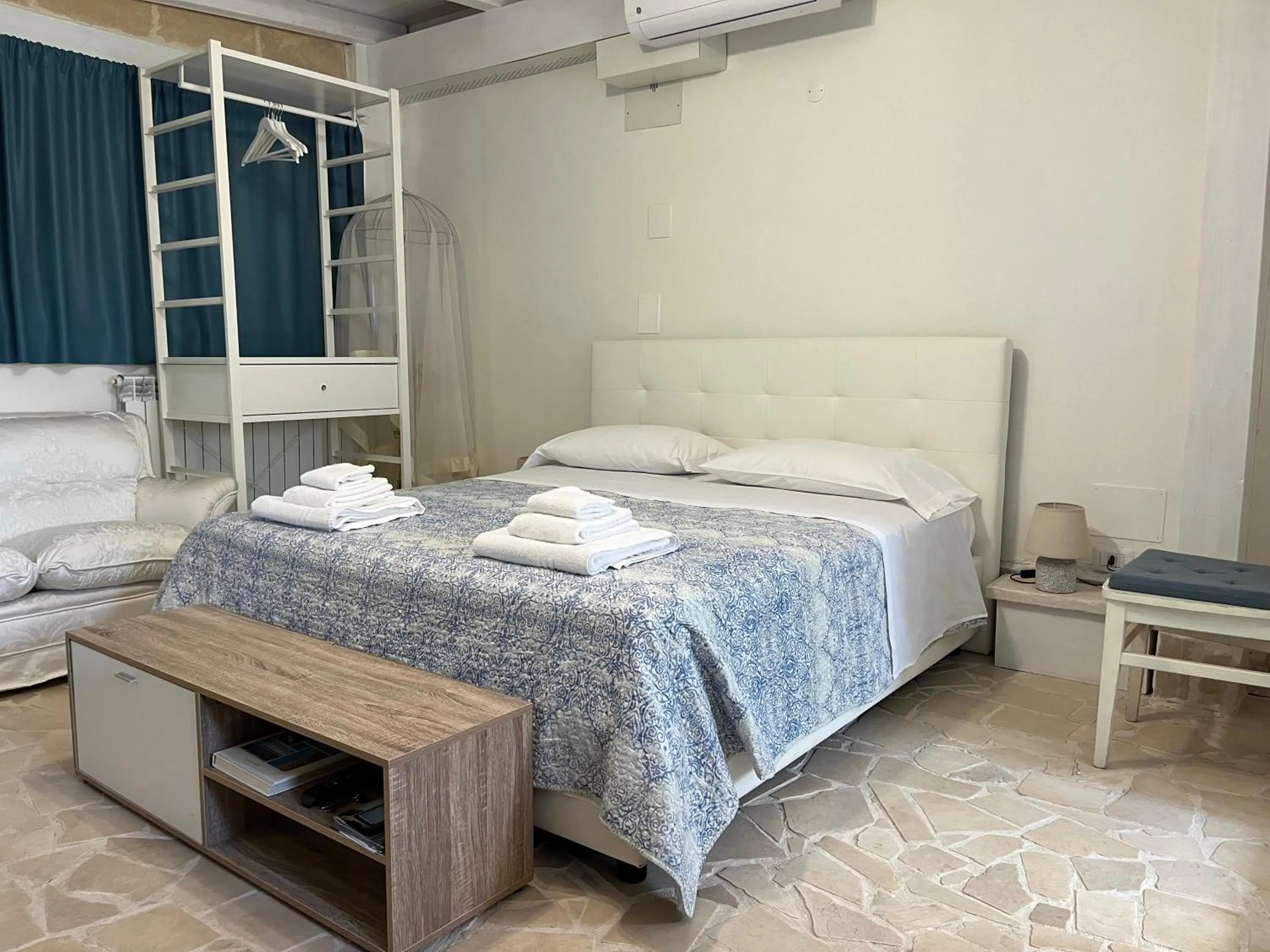 Bedroom, Bed in B&B Villa Mediterranea with parking space