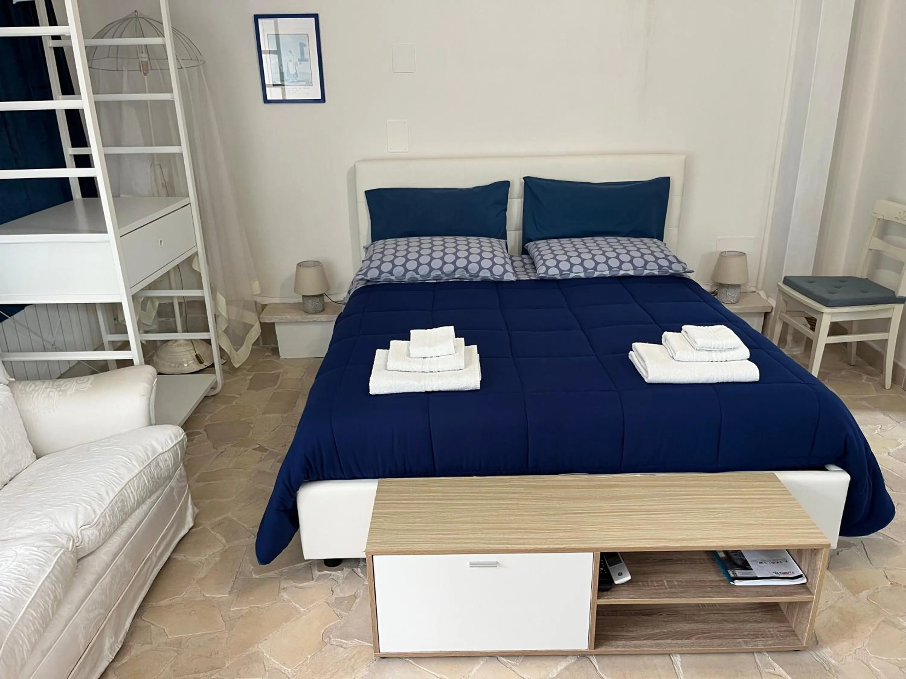 Bed in B&B Villa Mediterranea with parking space