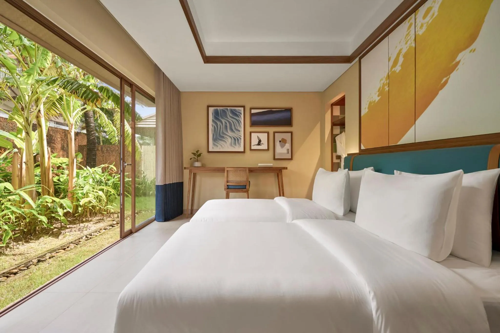 Photo of the whole room, Bed in voco Quang Binh Resort by IHG