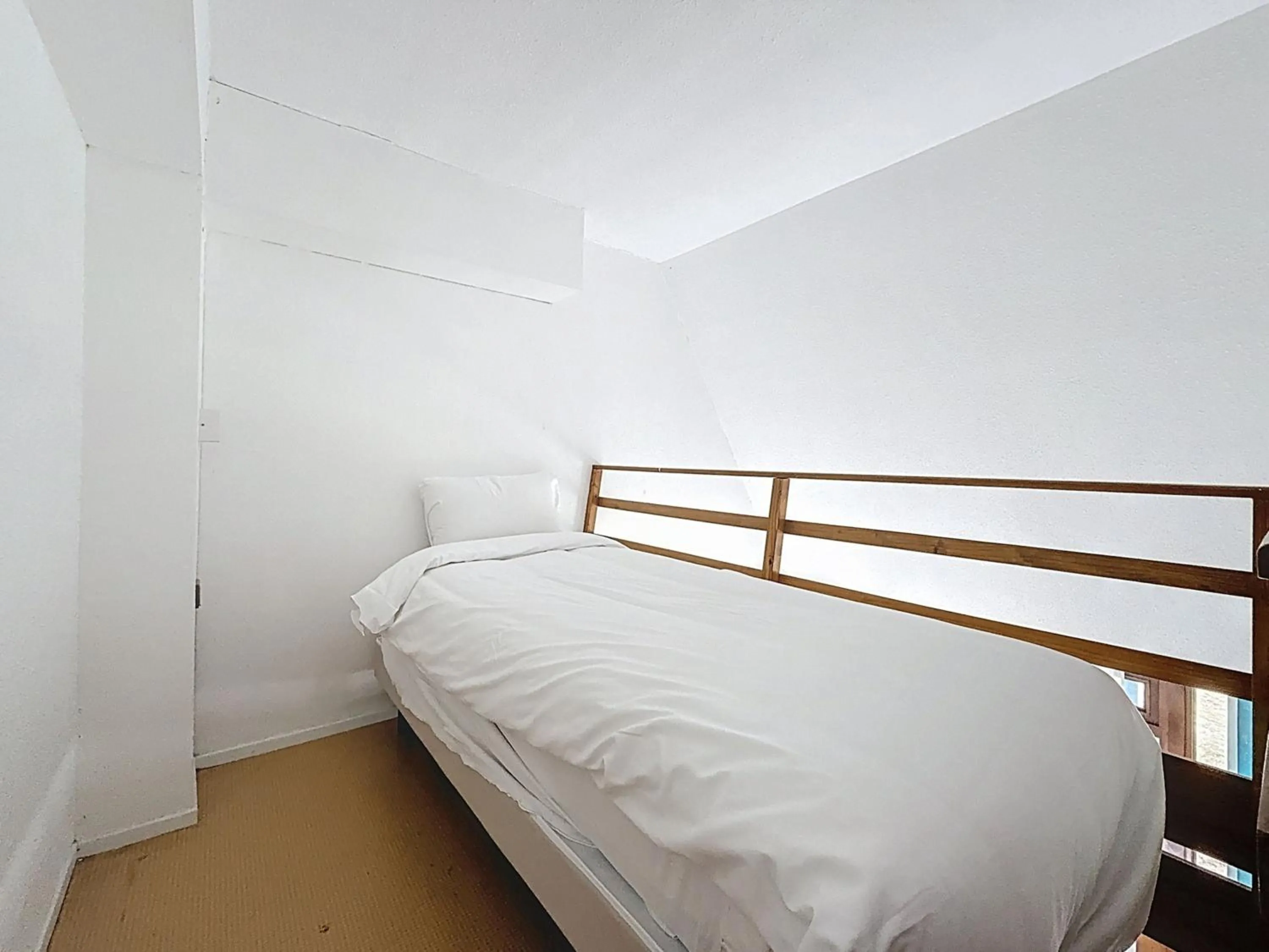 Bed in Kyriad Reims Est - Parc Expositions