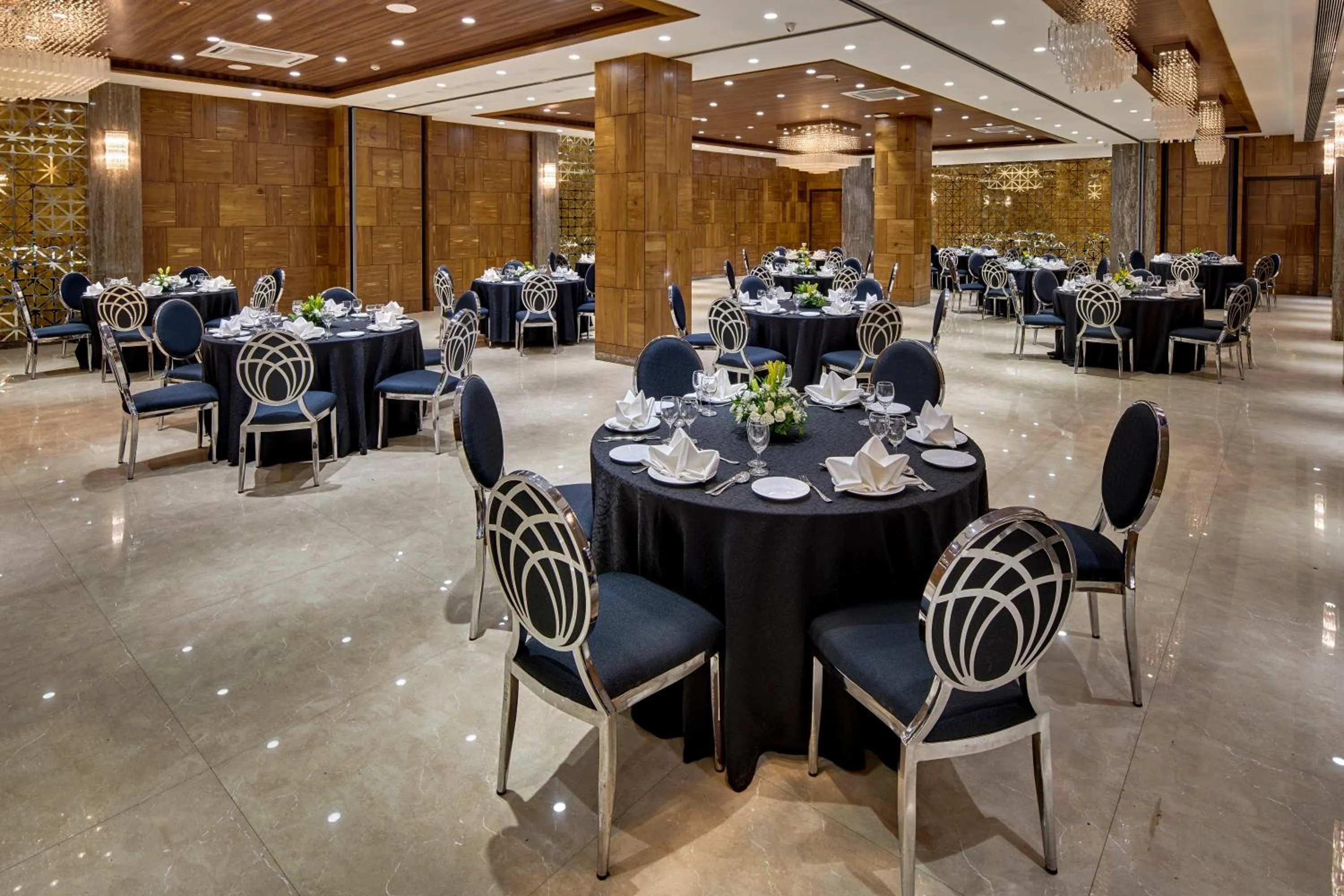 Banquet/Function facilities in Goldfinch Hotel Mumbai