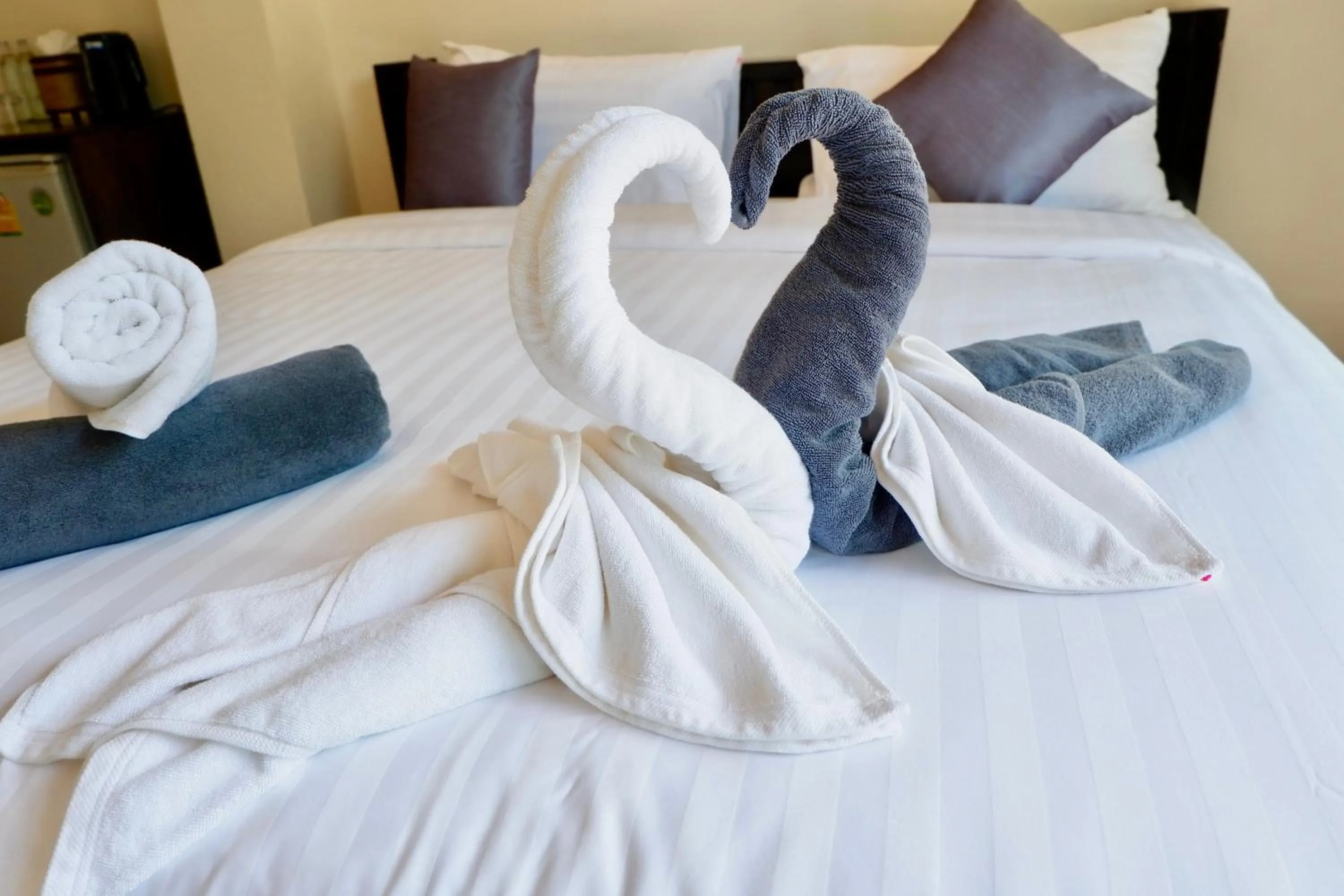 Bed in Aiya Resort Koh-Tao