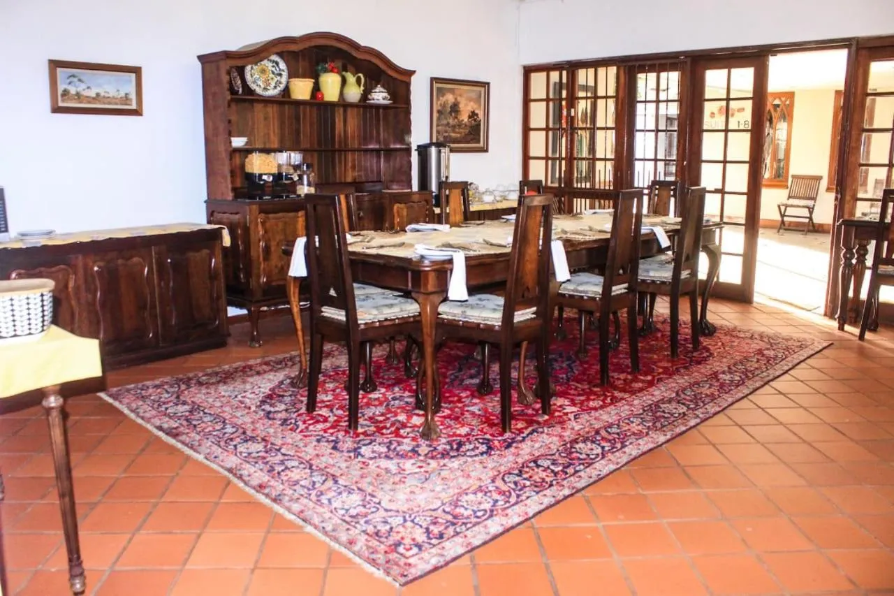 Dining area in Villa Jana Guesthouse