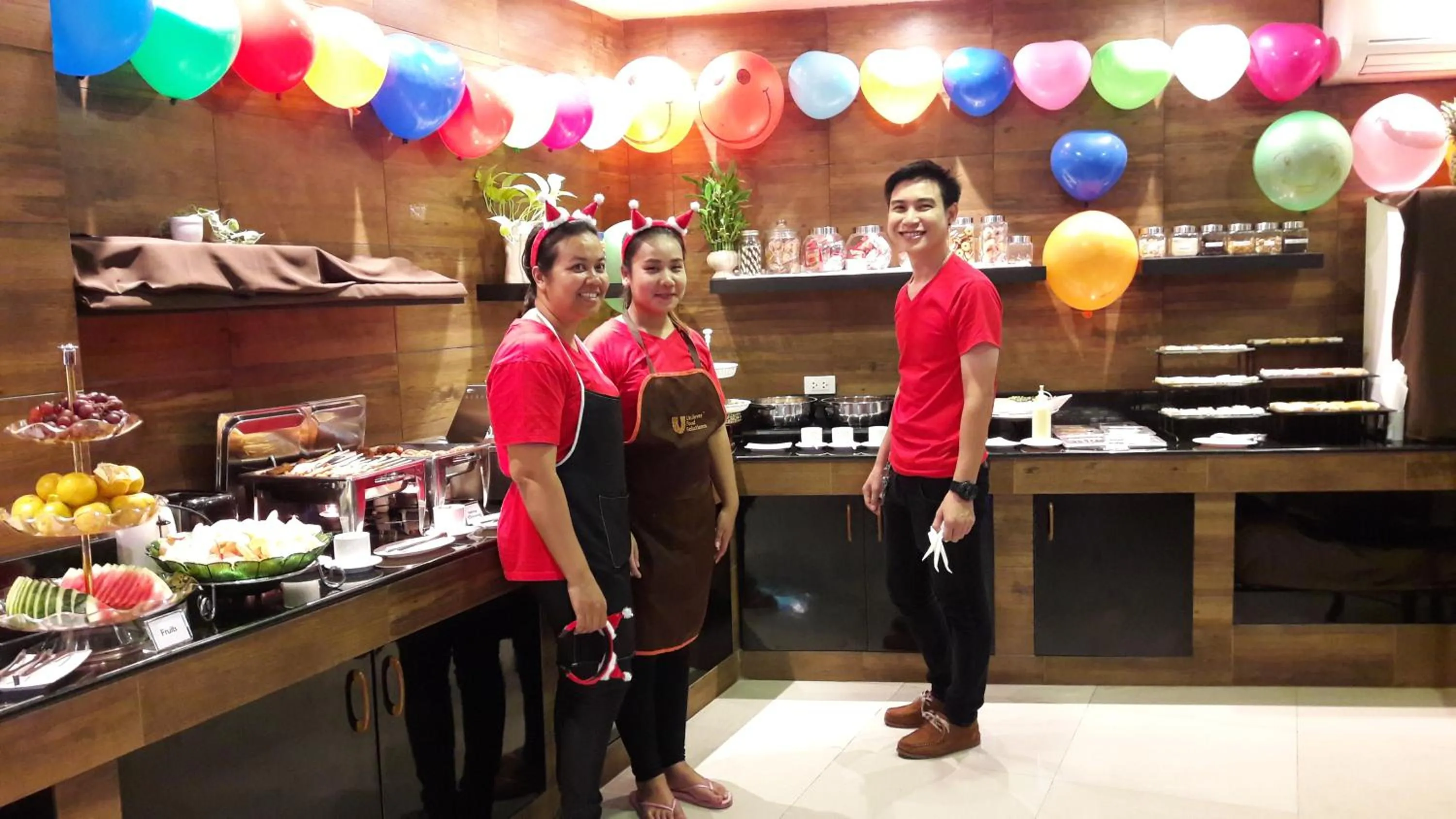 Buffet breakfast in Heaven Apartments