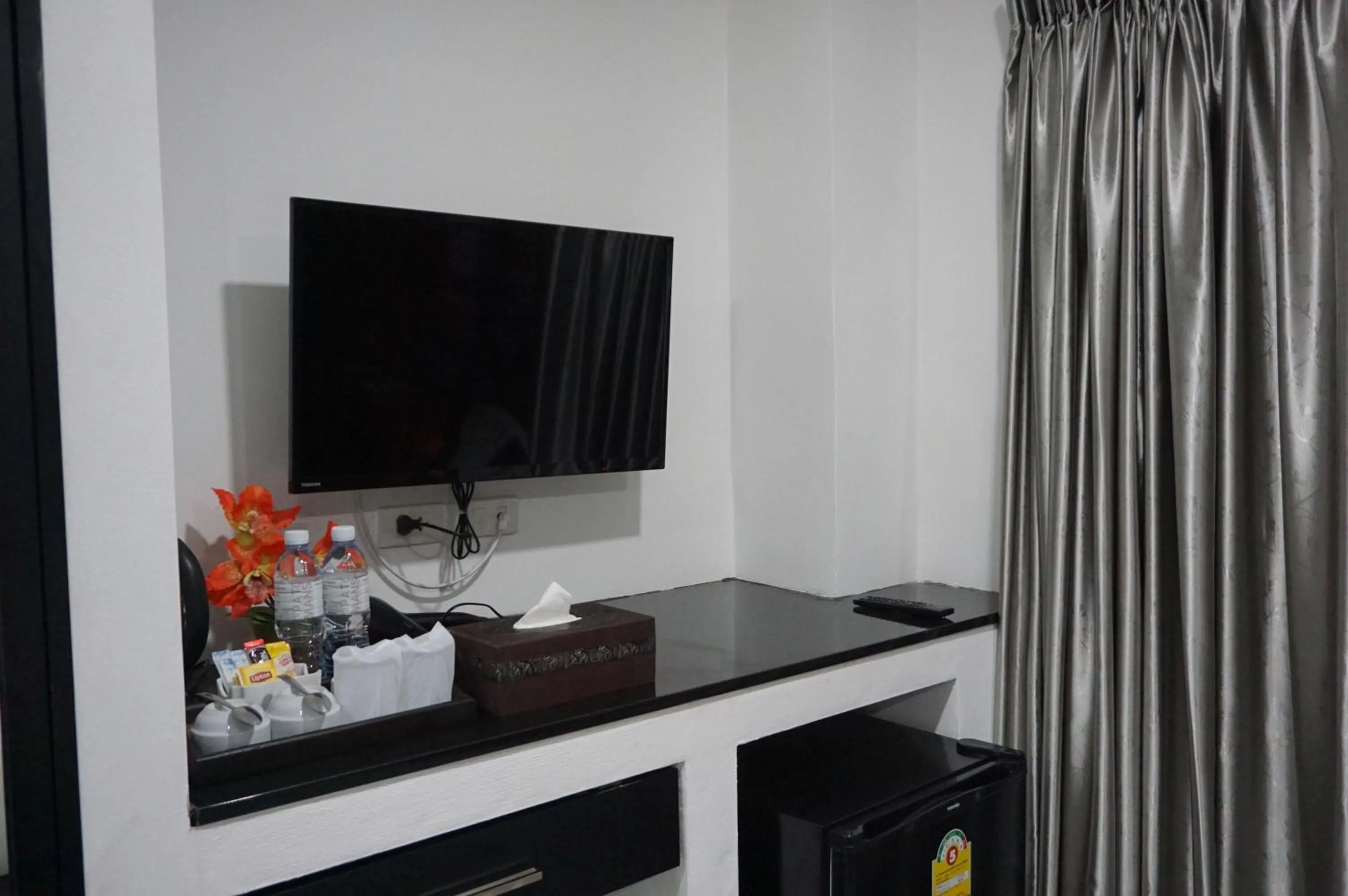 TV and multimedia in Heaven Apartments