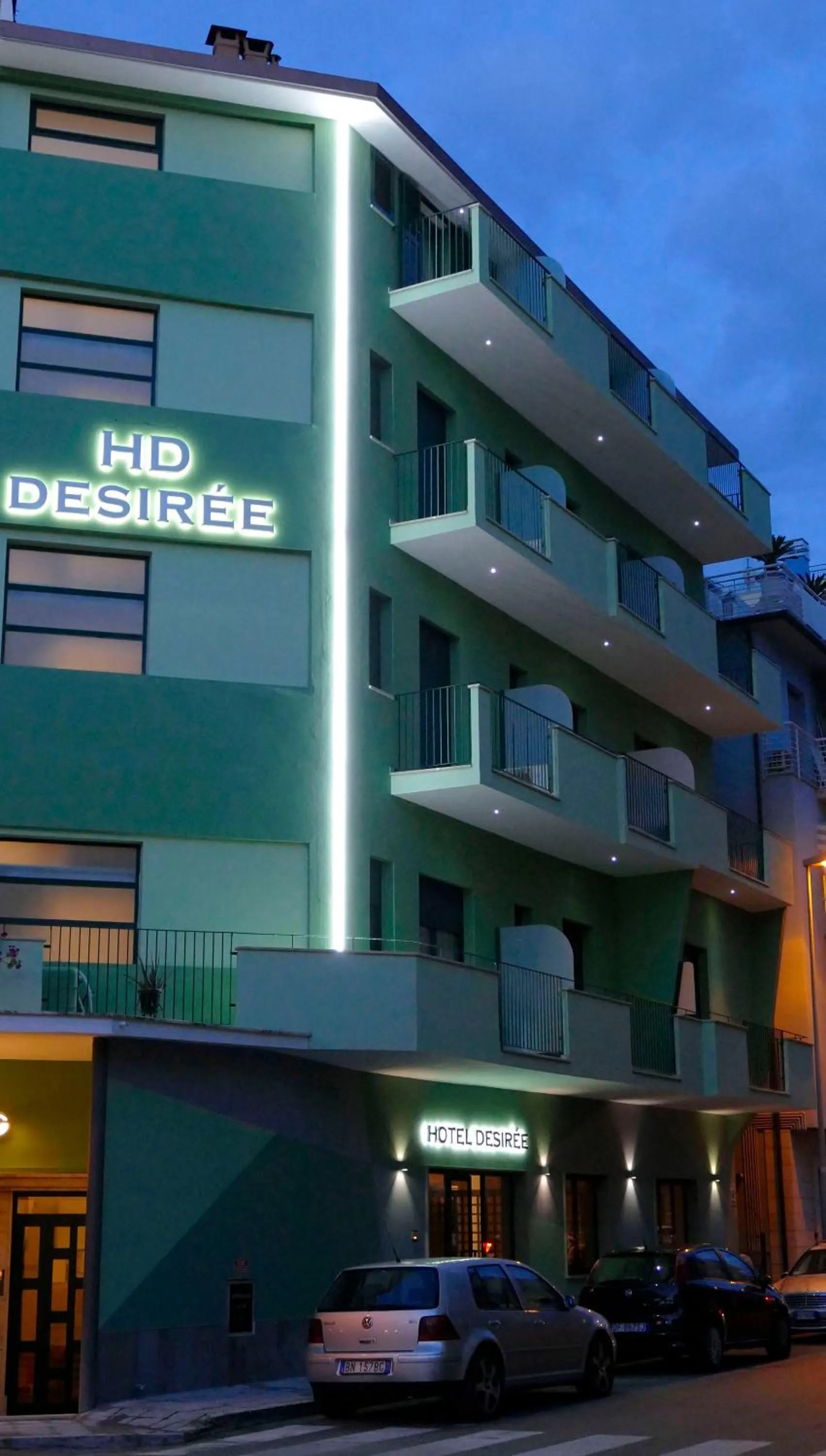 Facade/entrance in Hotel Désirée