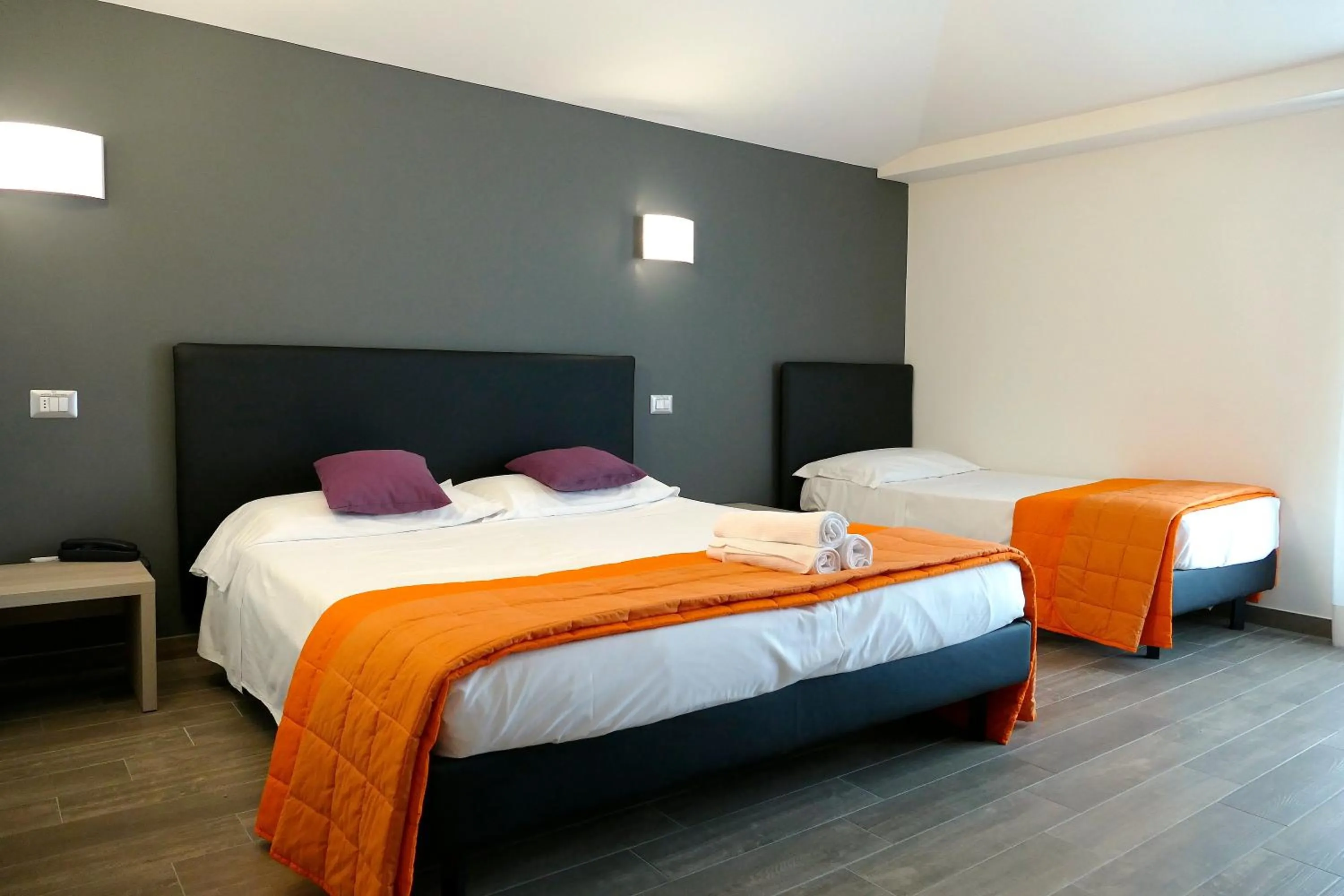 Photo of the whole room, Bed in Hotel Désirée