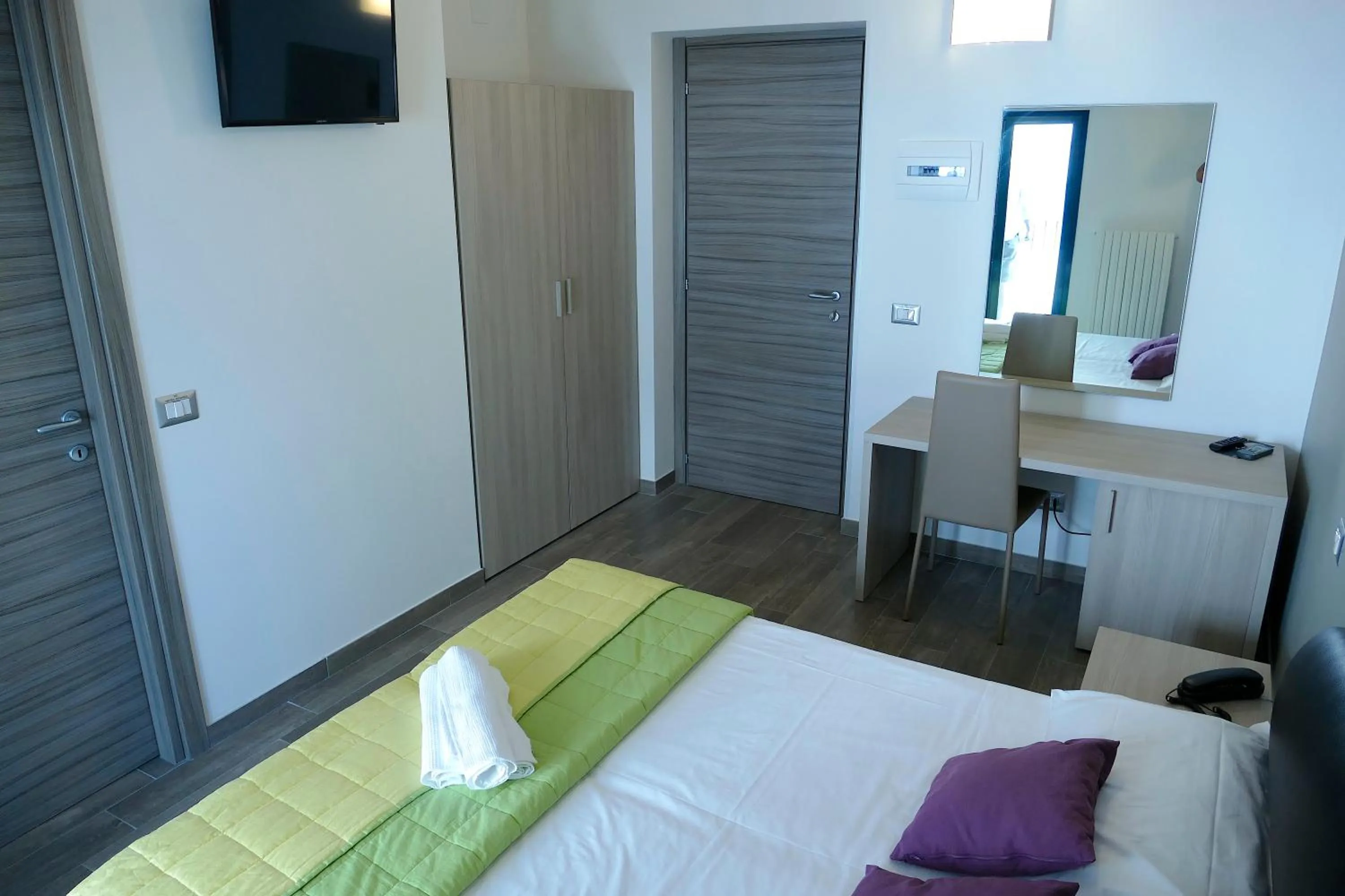 Photo of the whole room, Bed in Hotel Désirée