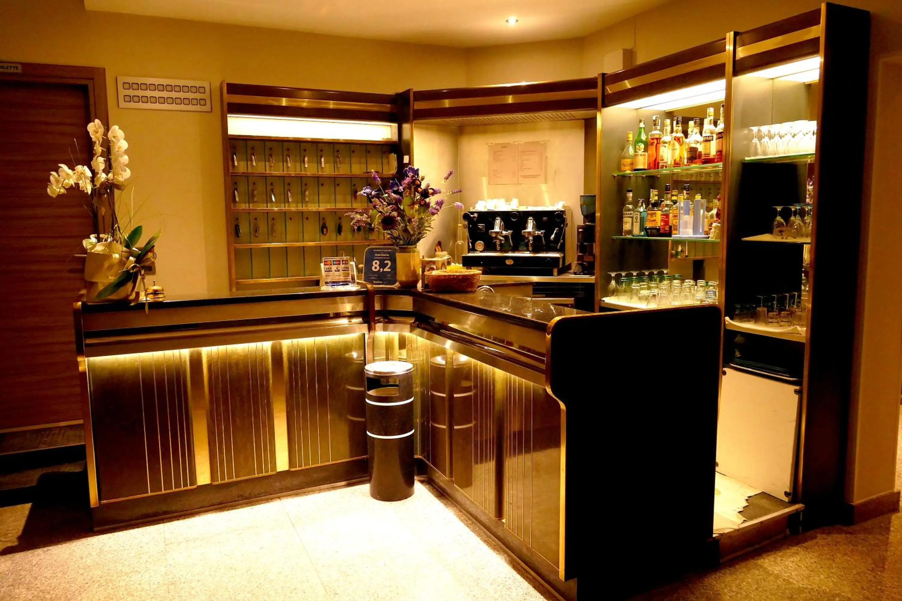 Communal lounge/ TV room in Hotel Désirée