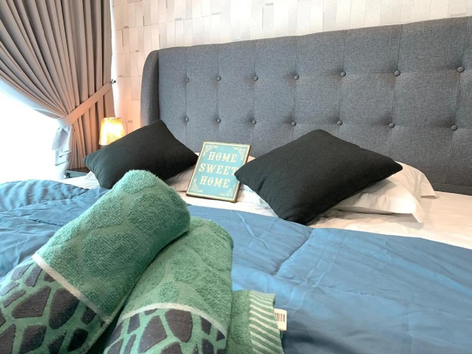 Bed in Almas Suites Puteri Harbour