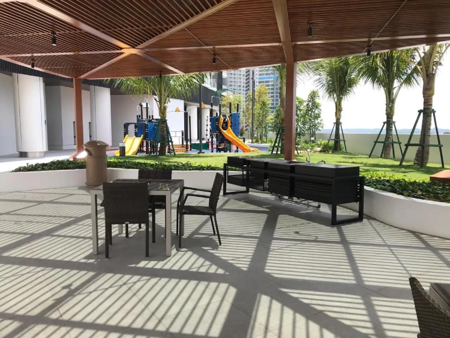 Almas Suites Puteri Harbour