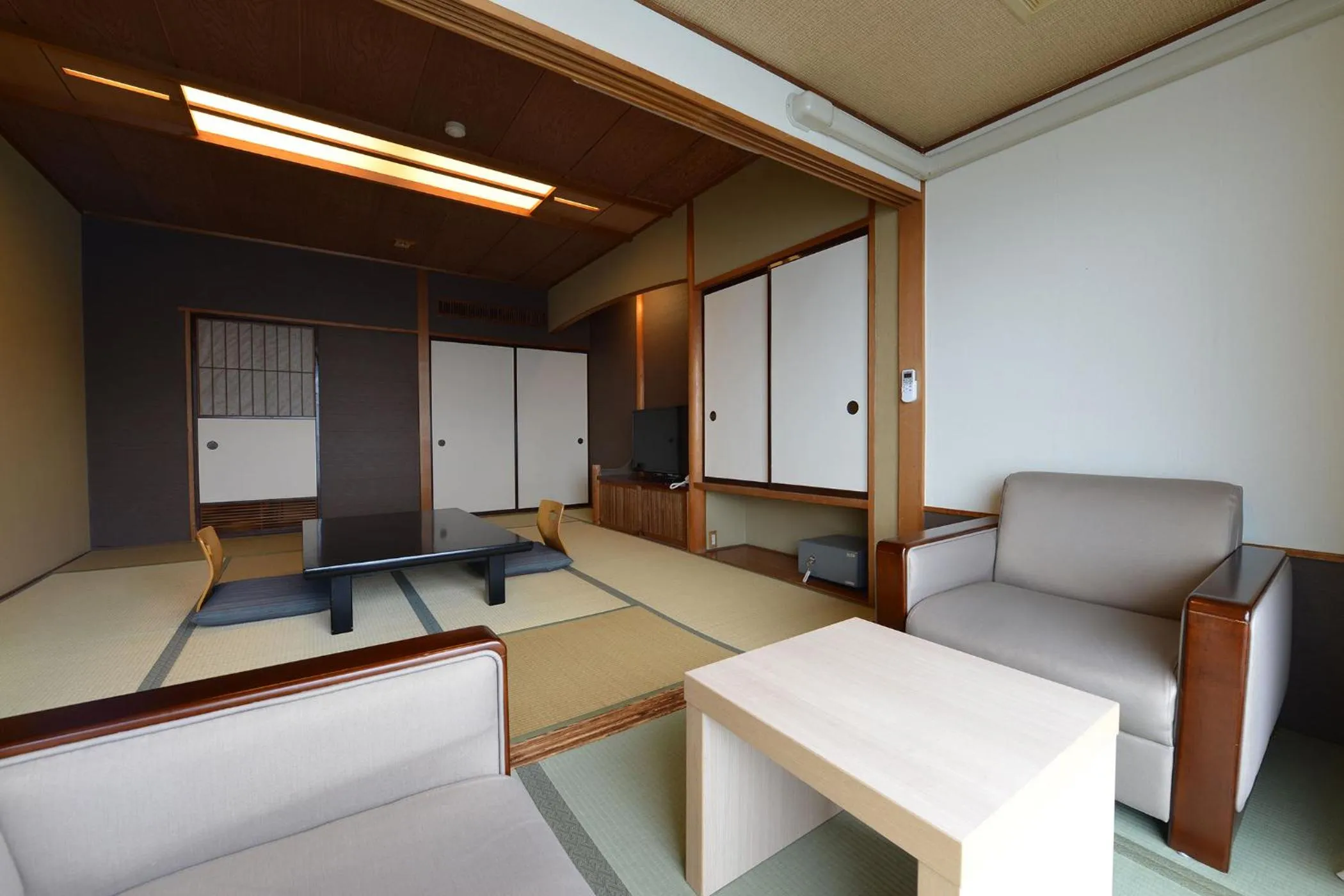 Ooedo Onsen Monogatari Hotel Suiyotei