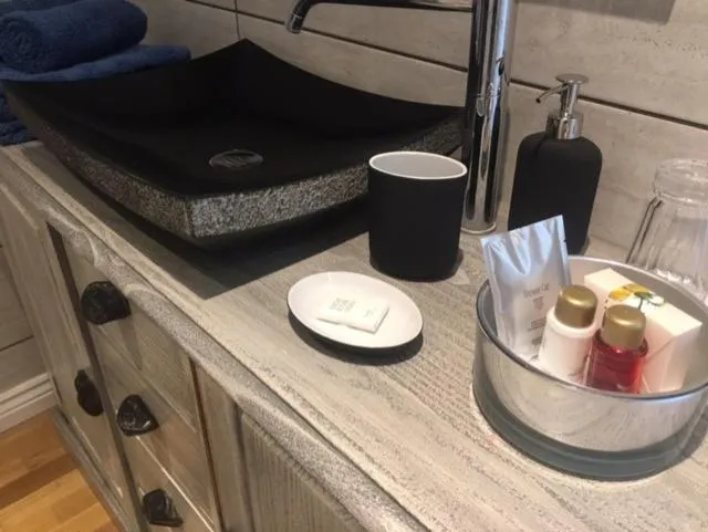 Chez Thomas 7 Route du Monde Ancien