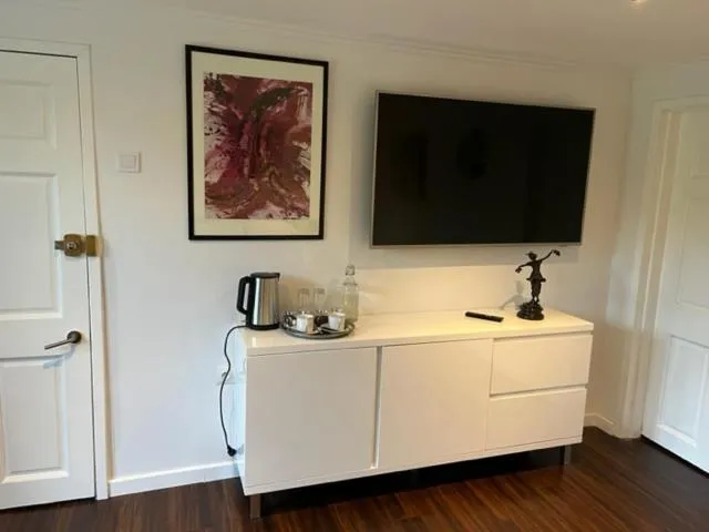 Chez Thomas 7 Route du Monde Ancien