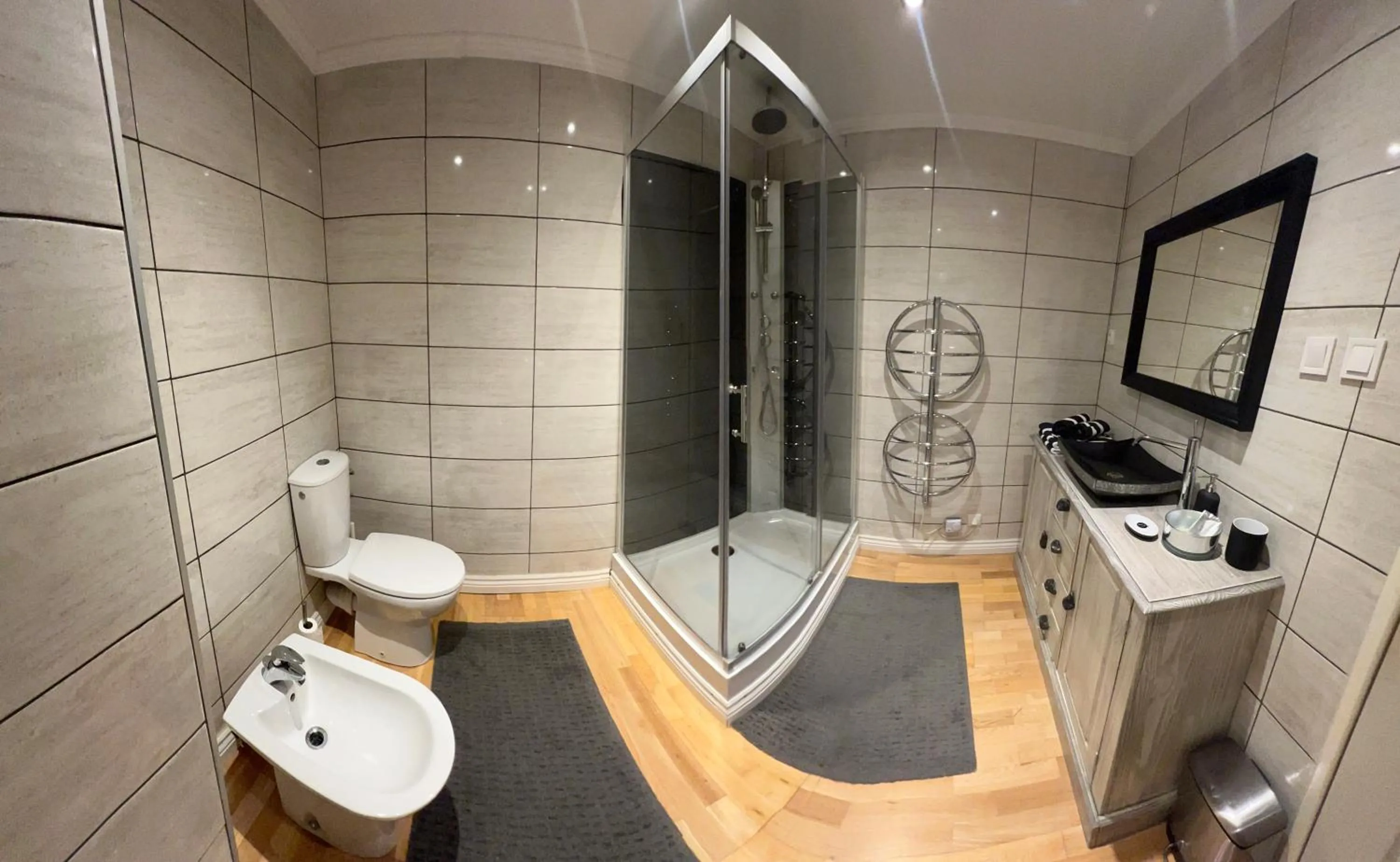 Chez Thomas 7 Route du Monde Ancien