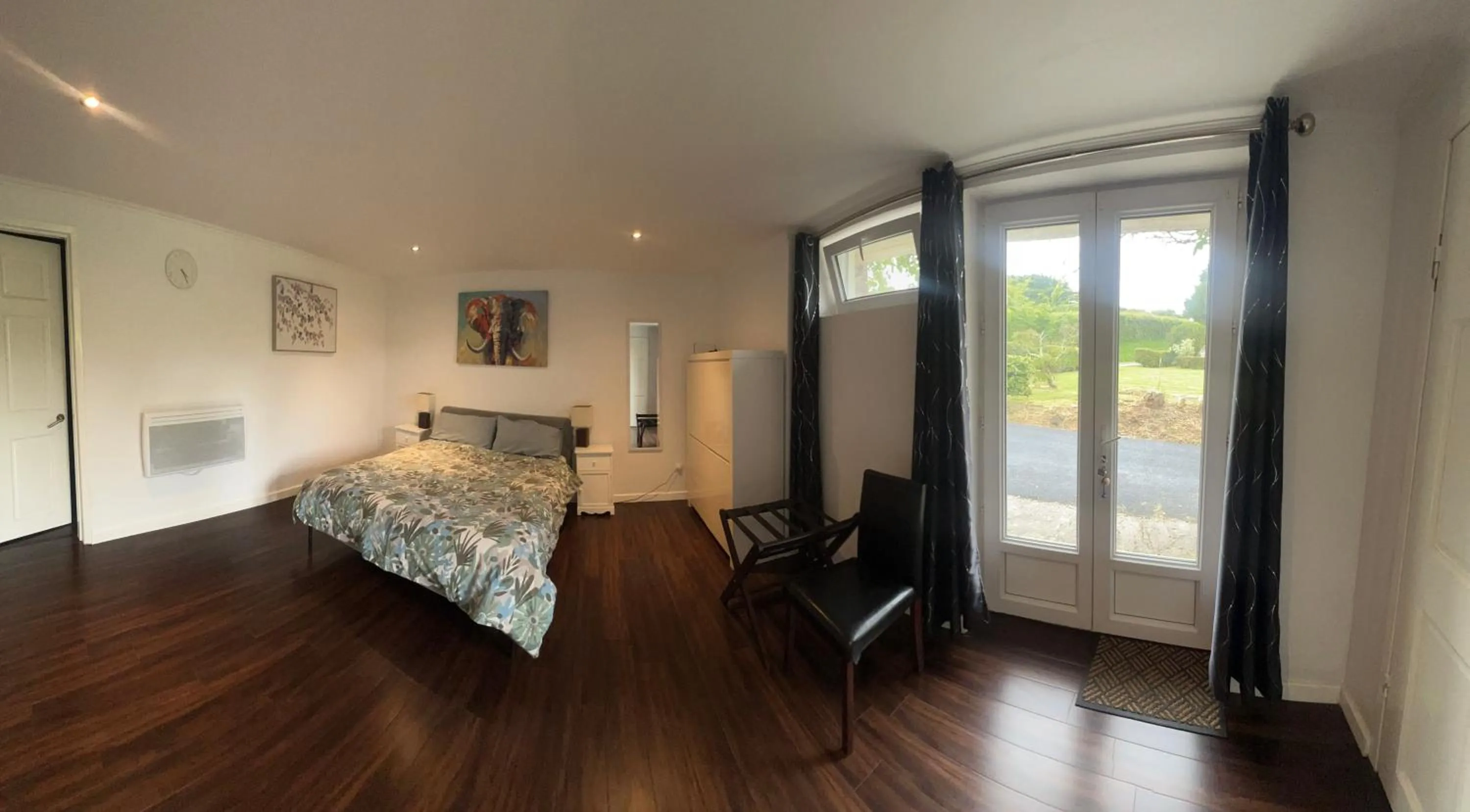 Bed in Chez Thomas 7 Route du Monde Ancien