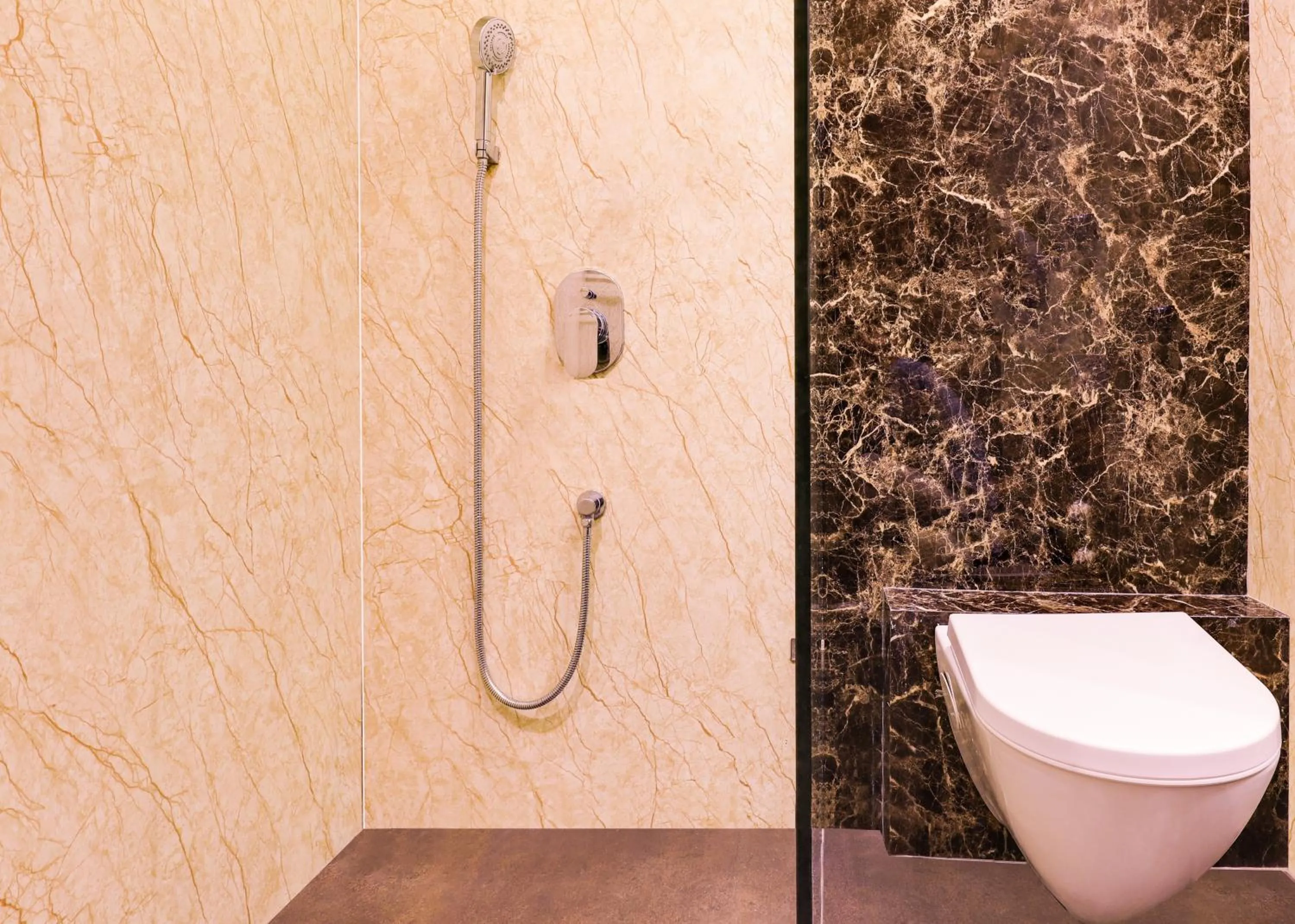 Toilet in Lemon Tree Hotel Bhopal