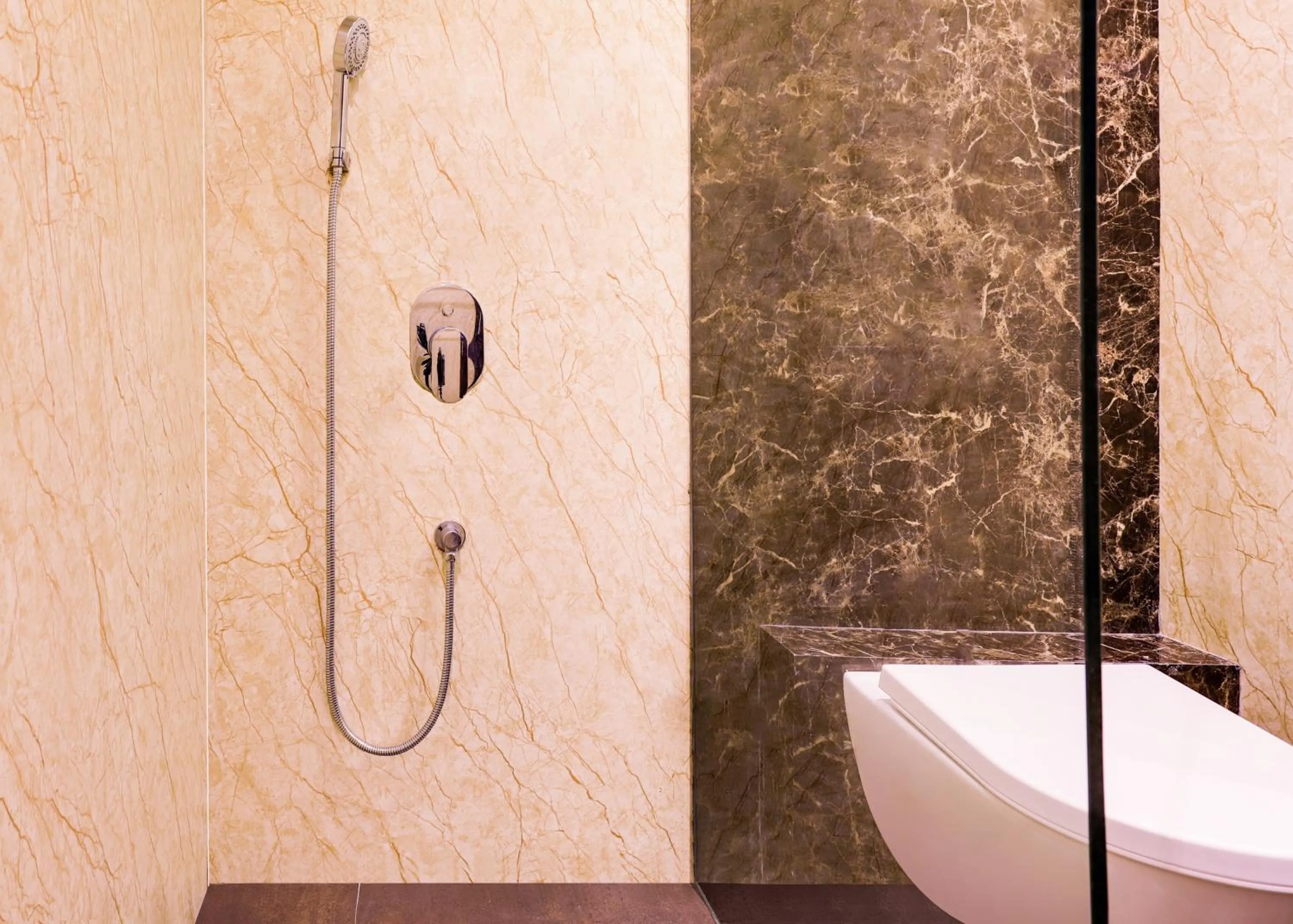 Bathroom in Lemon Tree Hotel Bhopal