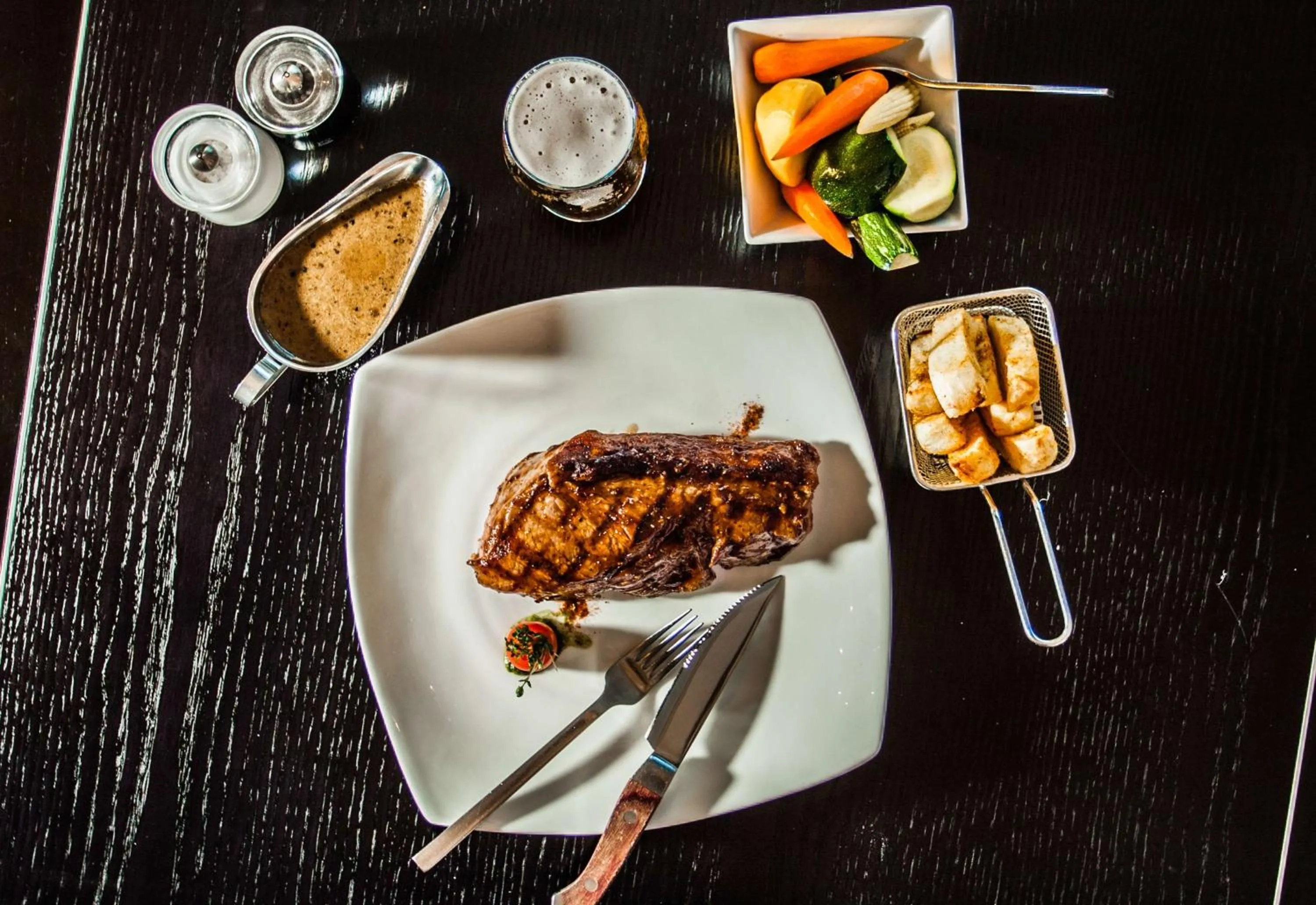 Restaurant/places to eat in Southern Sun Elangeni & Maharani