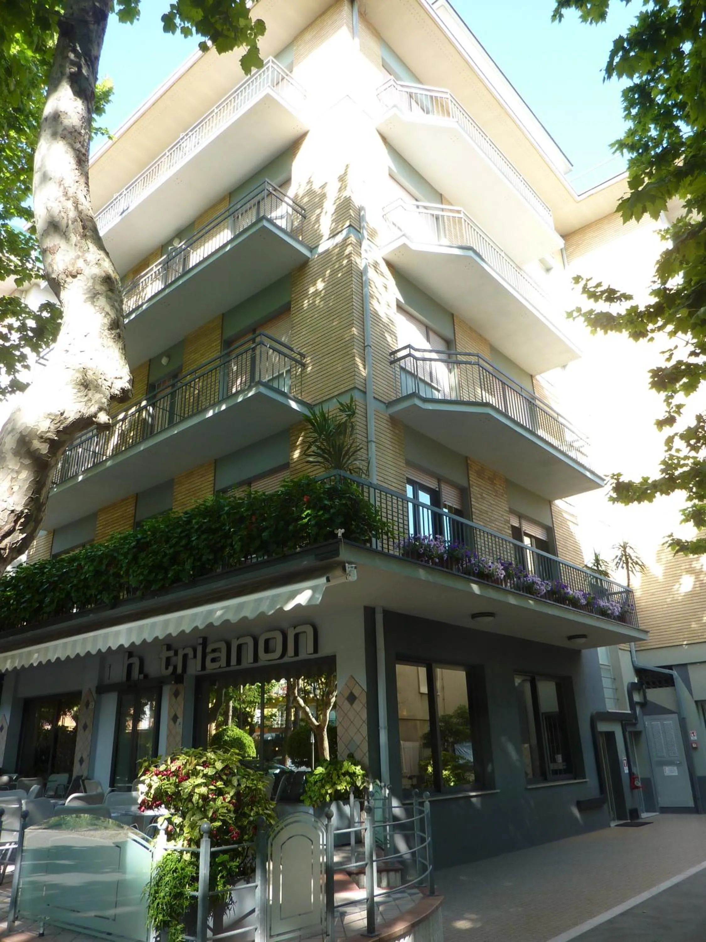 Property building in Hotel Trianon