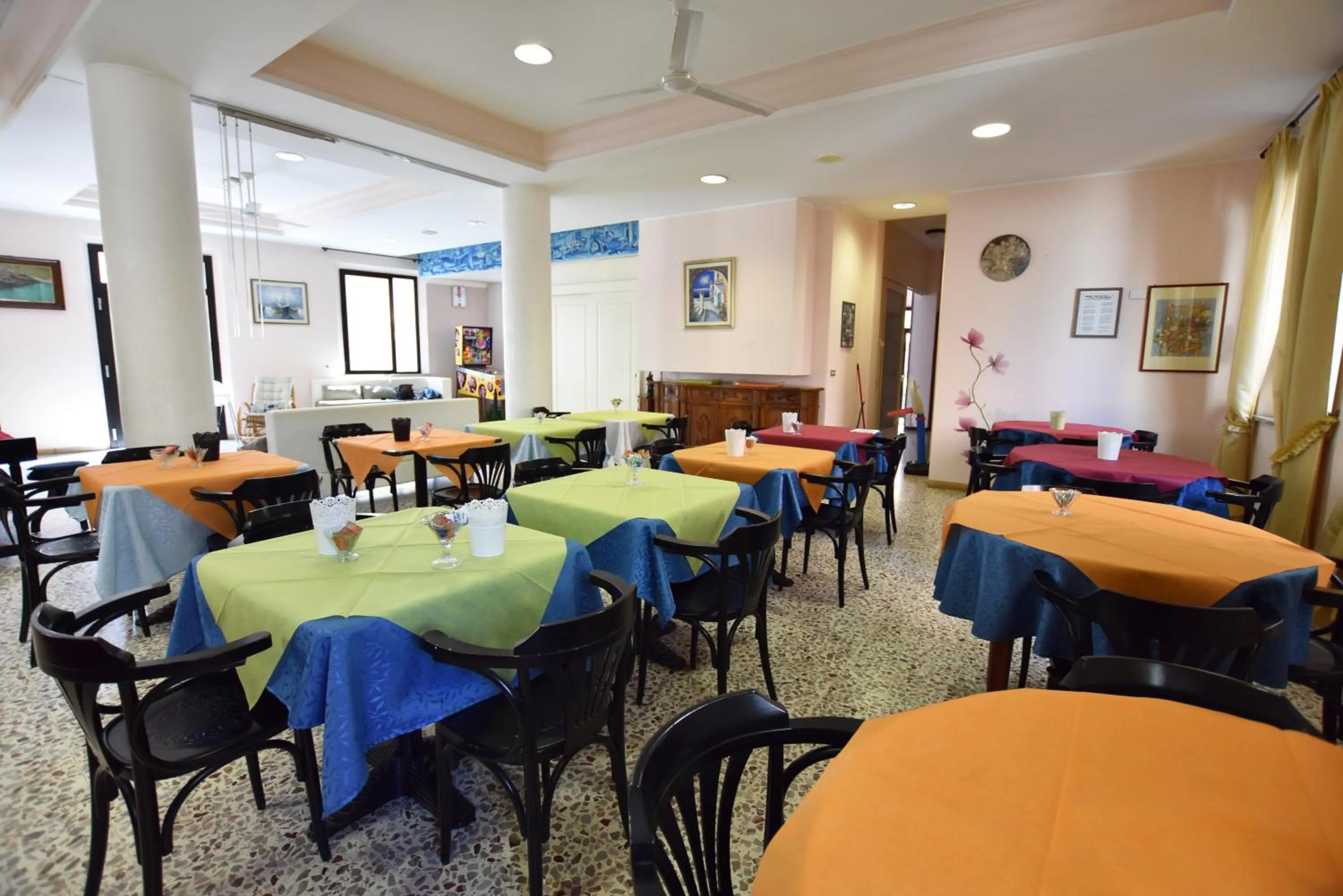 Restaurant/places to eat in Hotel Azzurra