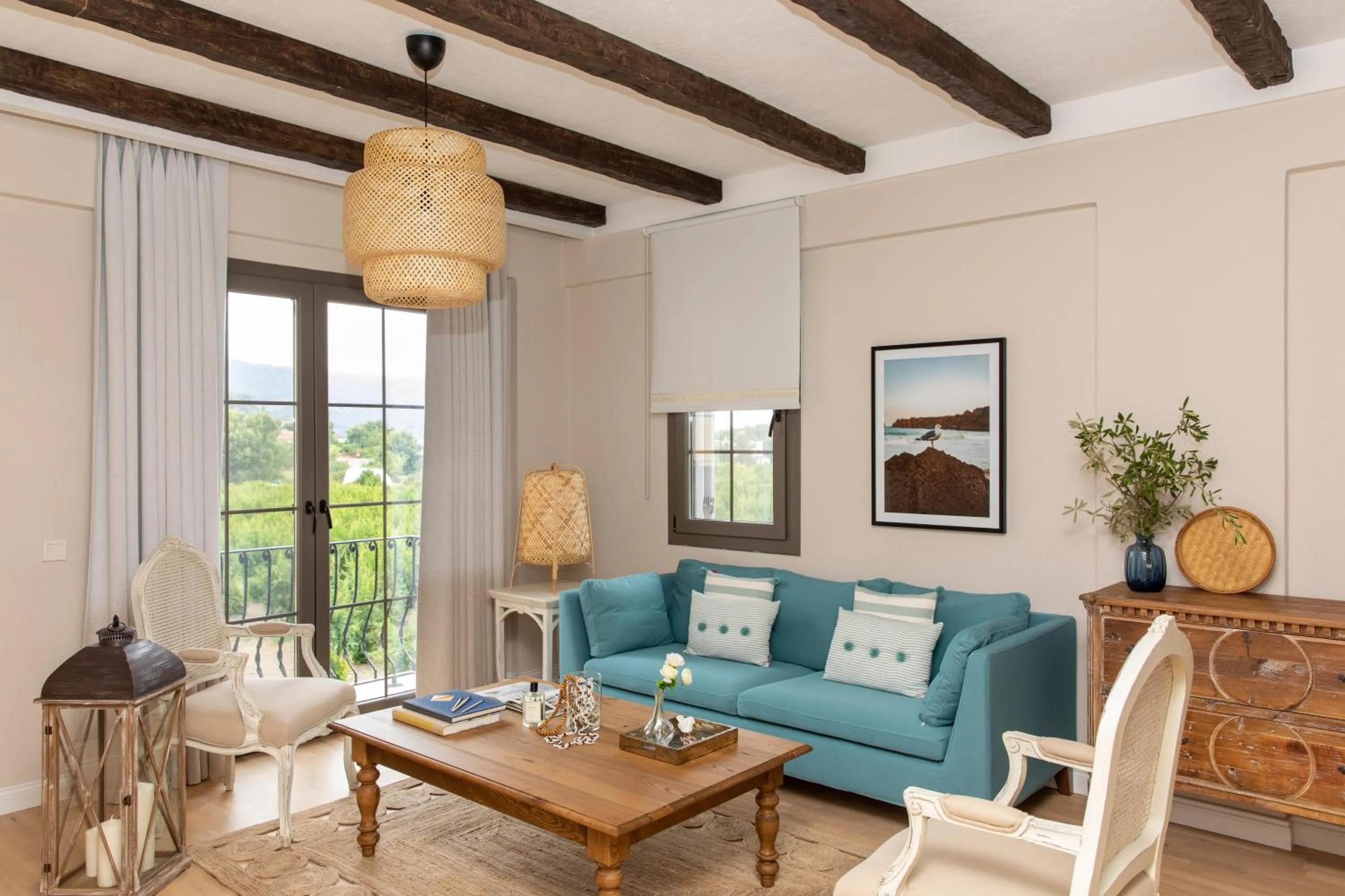 Seating area in Zigo's Hotel