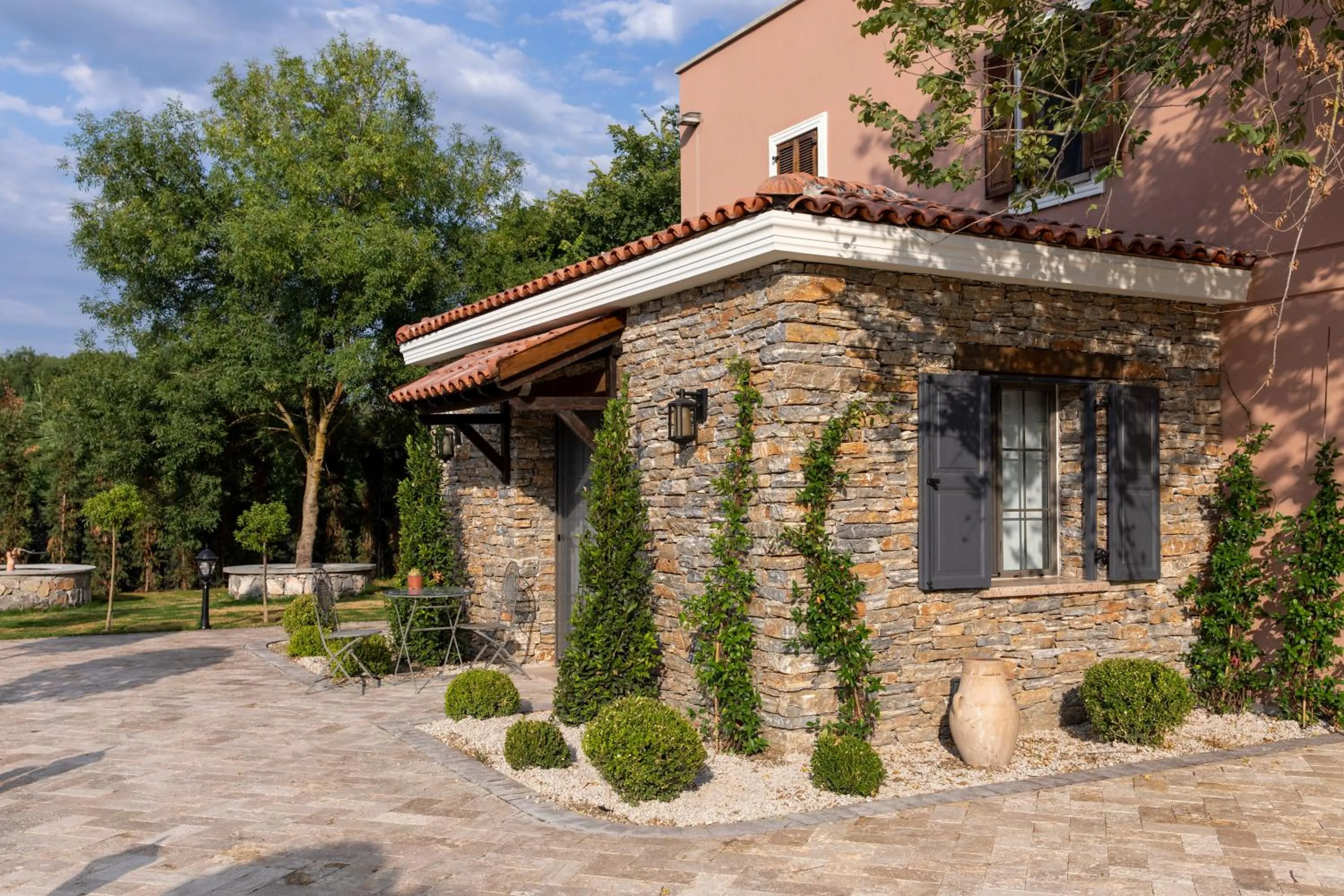 Property building in Zigo's Hotel