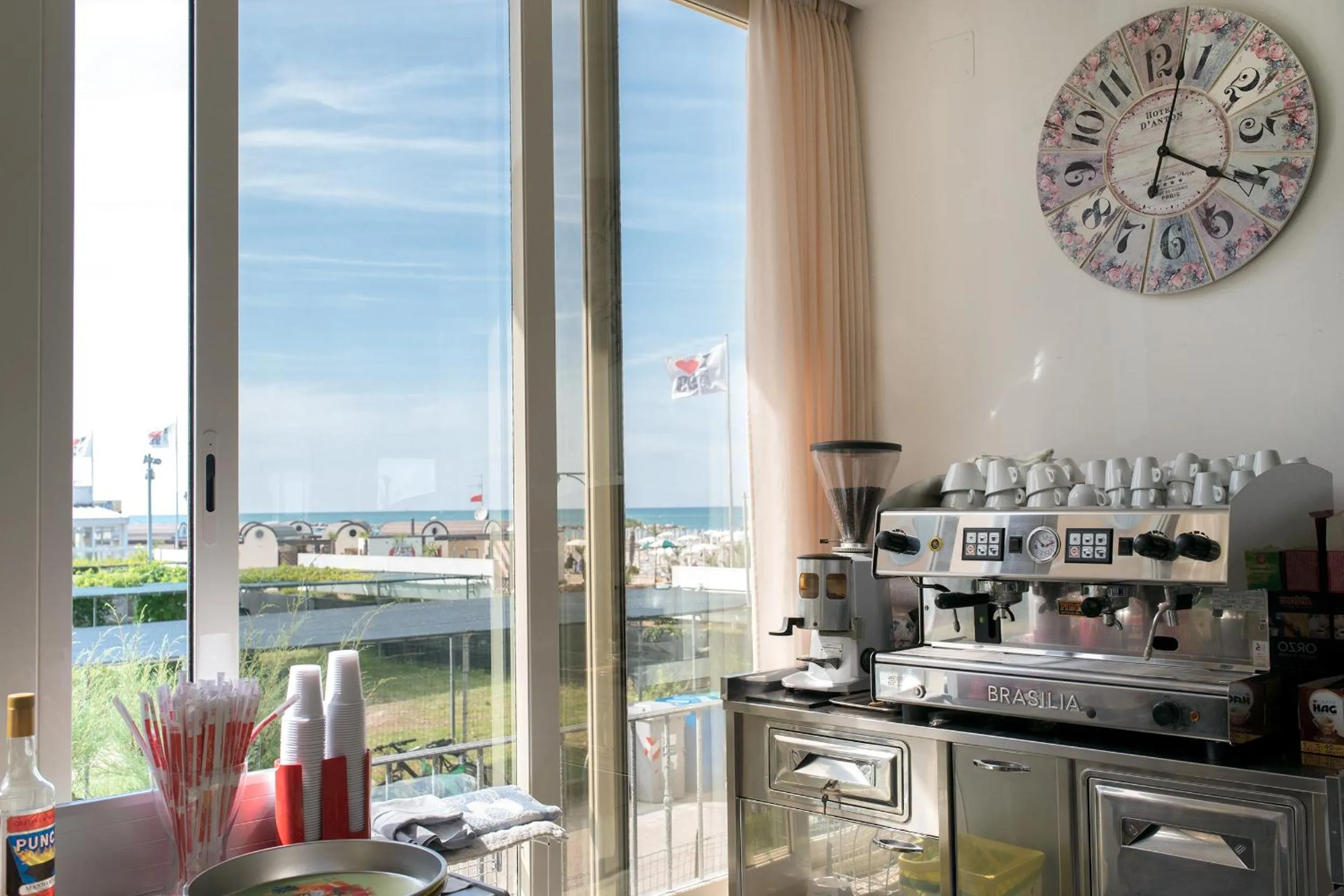 Lounge or bar in Hotel Belsoggiorno