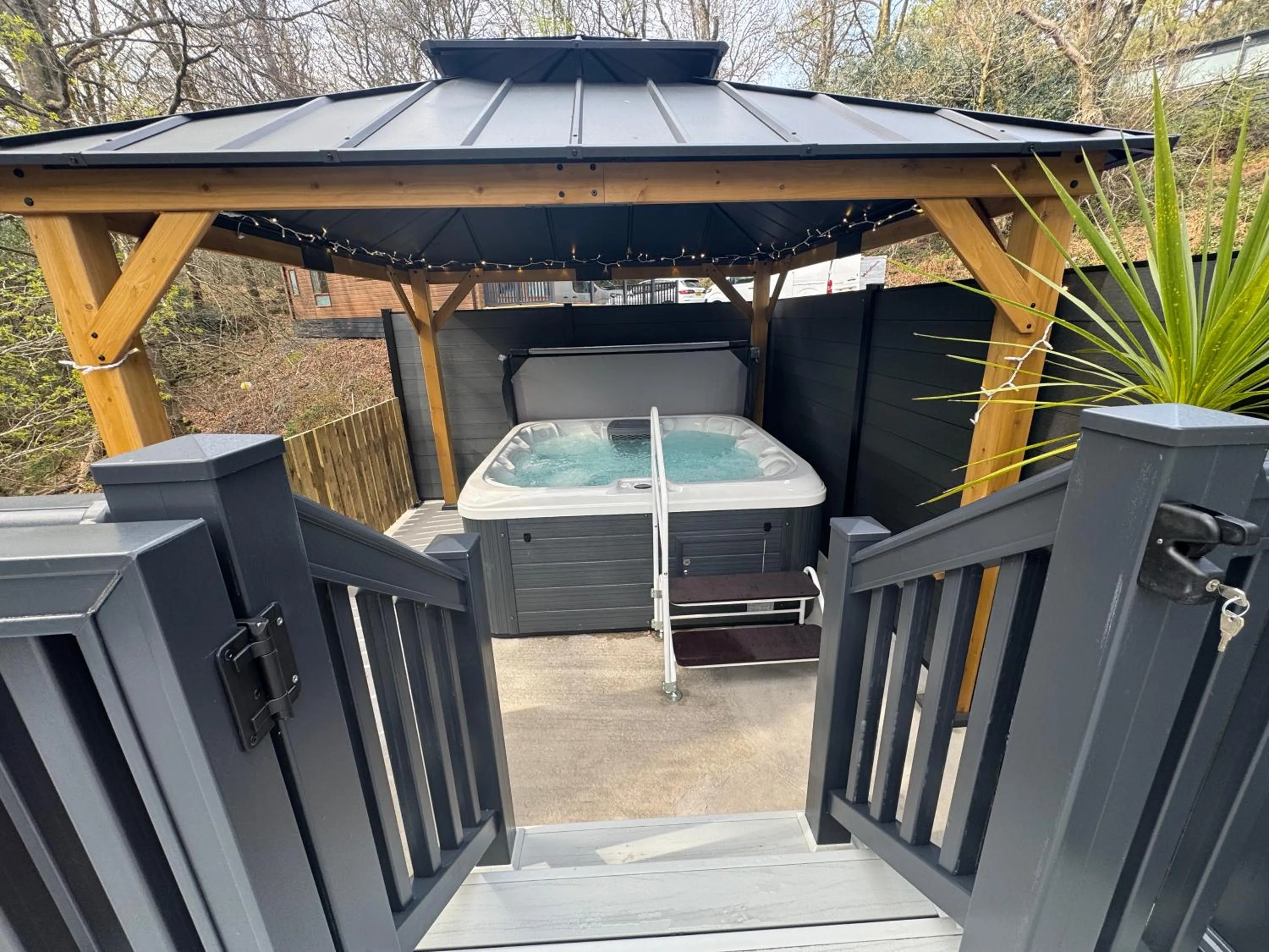 Hot Tub in Aberdunant Hall