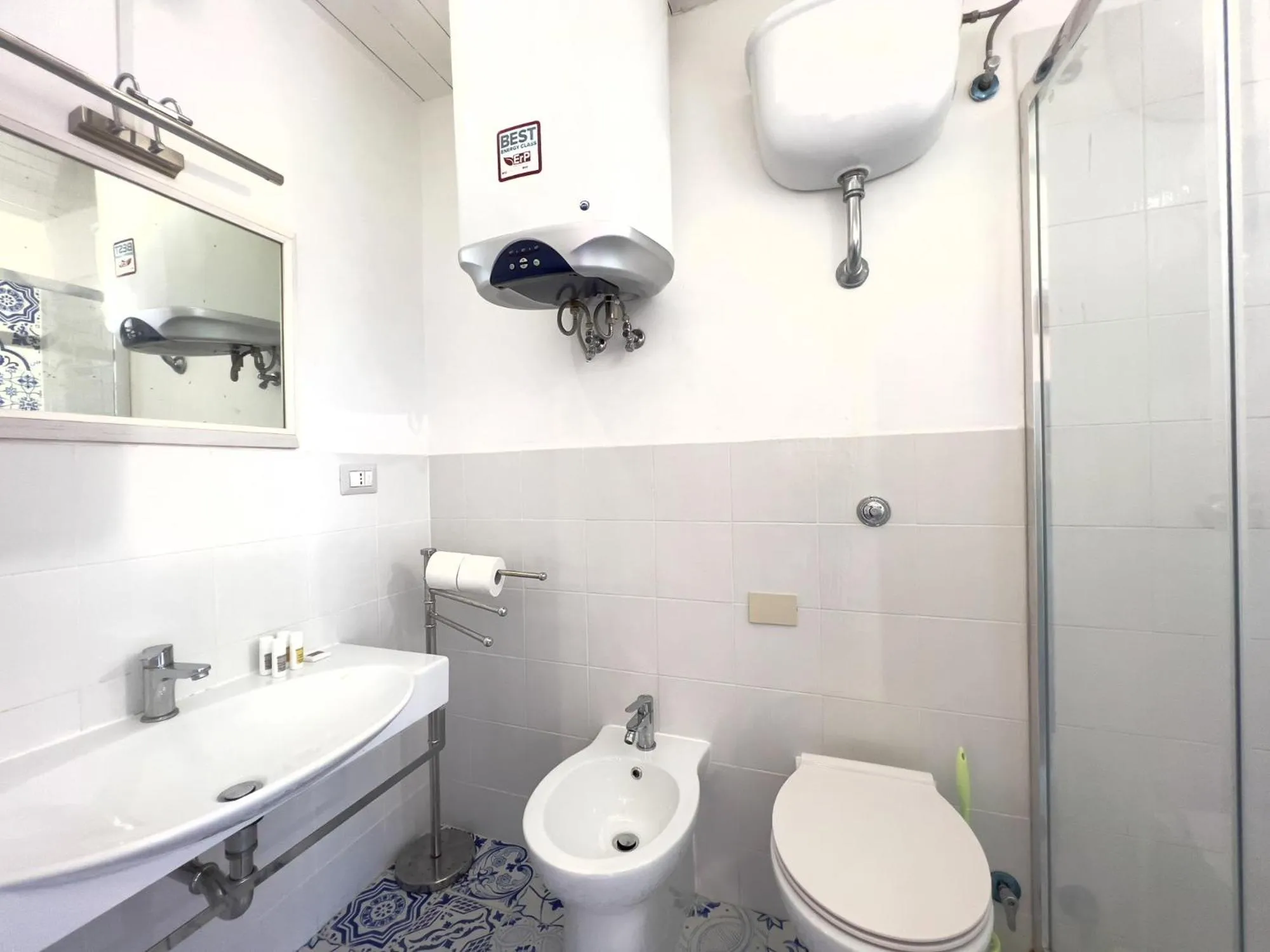 Bathroom in Borgo Dei Saraceni - Suites & Apartments