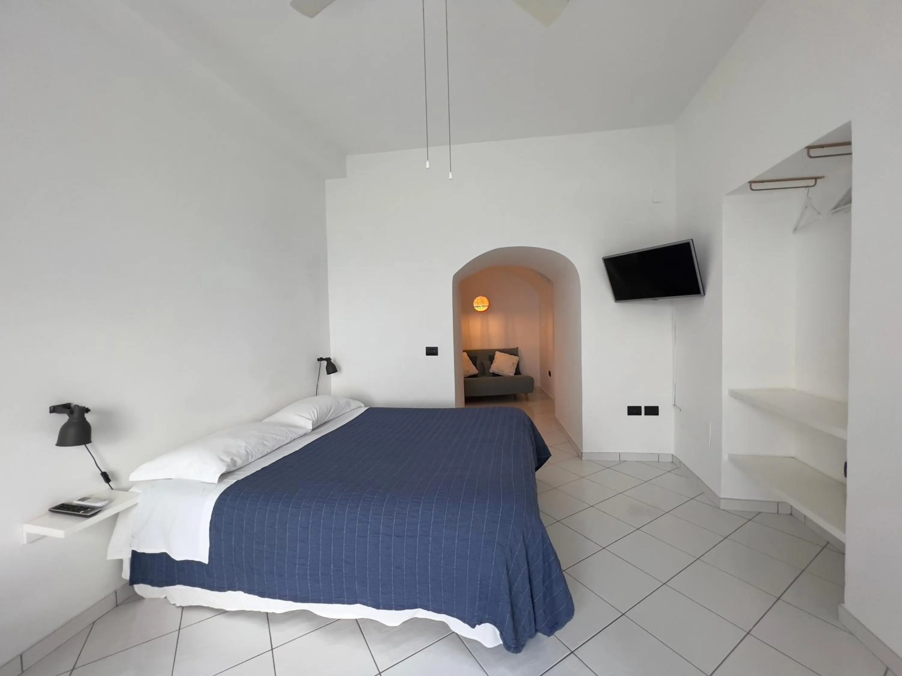 Bedroom, Bed in Borgo Dei Saraceni - Suites & Apartments