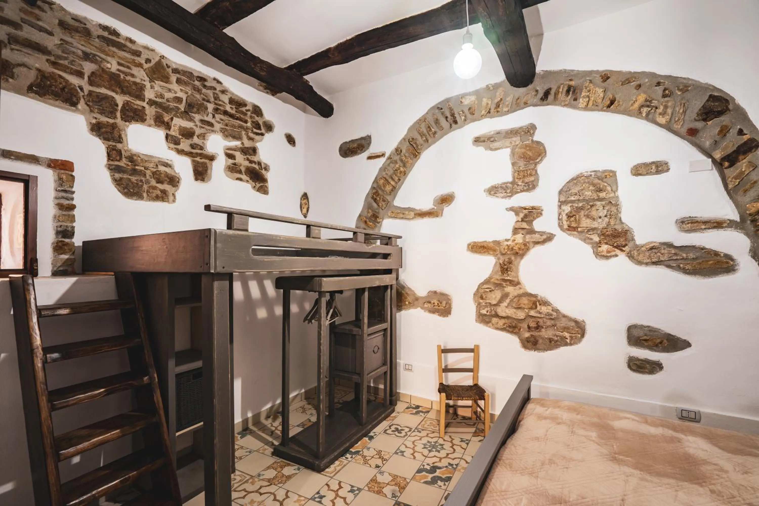 bunk bed in Borgo Dei Saraceni - Suites & Apartments