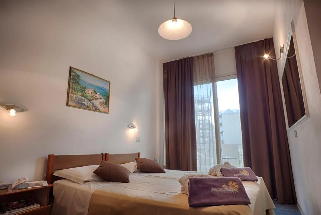 Bed in Hotel King - Azzurro Club